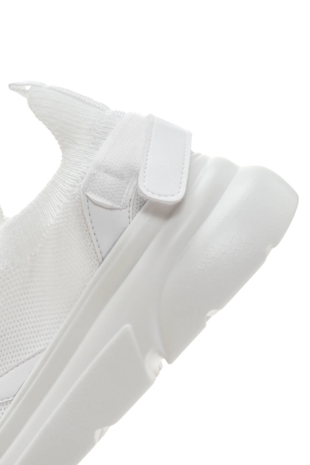 Kadın Beyaz Kalın Tabanlı Sneaker - Image 6