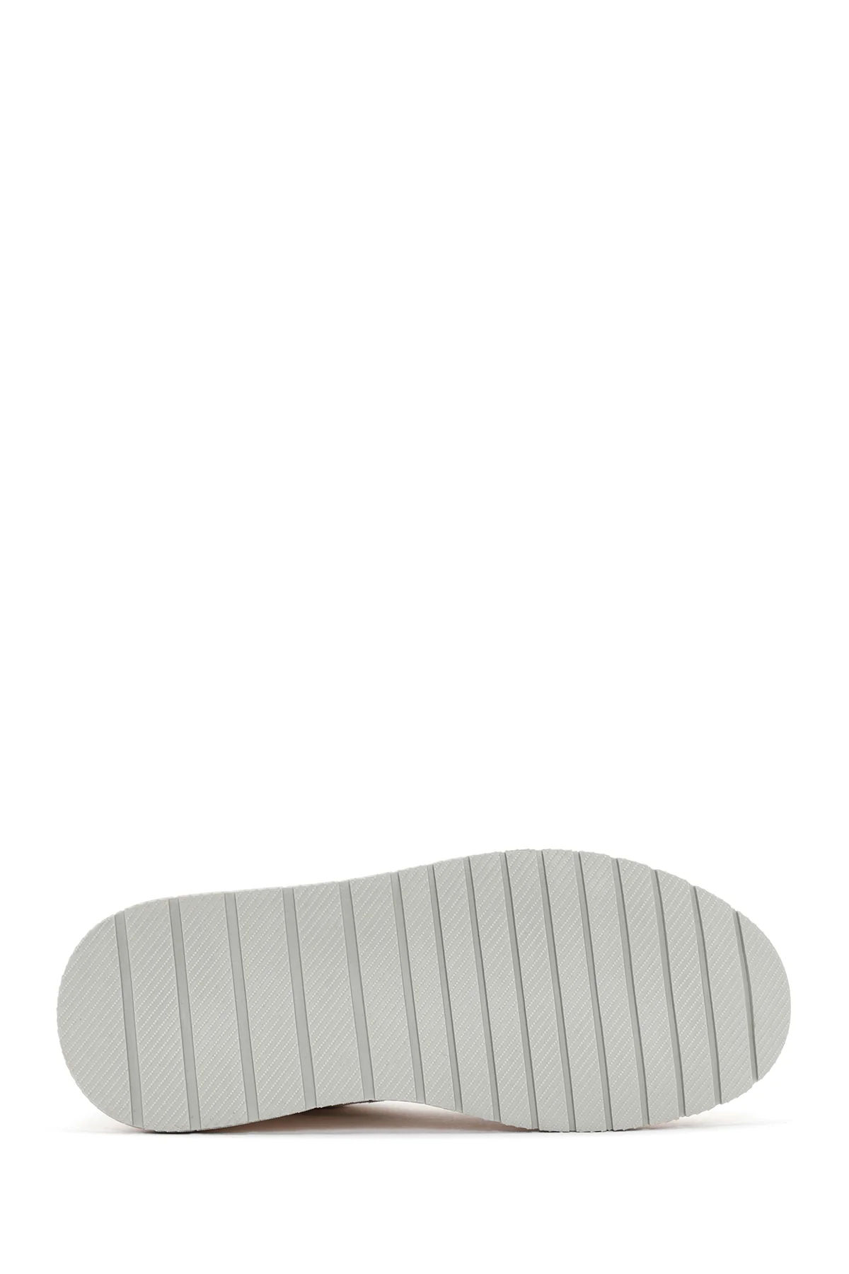 Kadın Beyaz Kalın Tabanlı Taşlı Bağcıklı Sneaker - Image 4