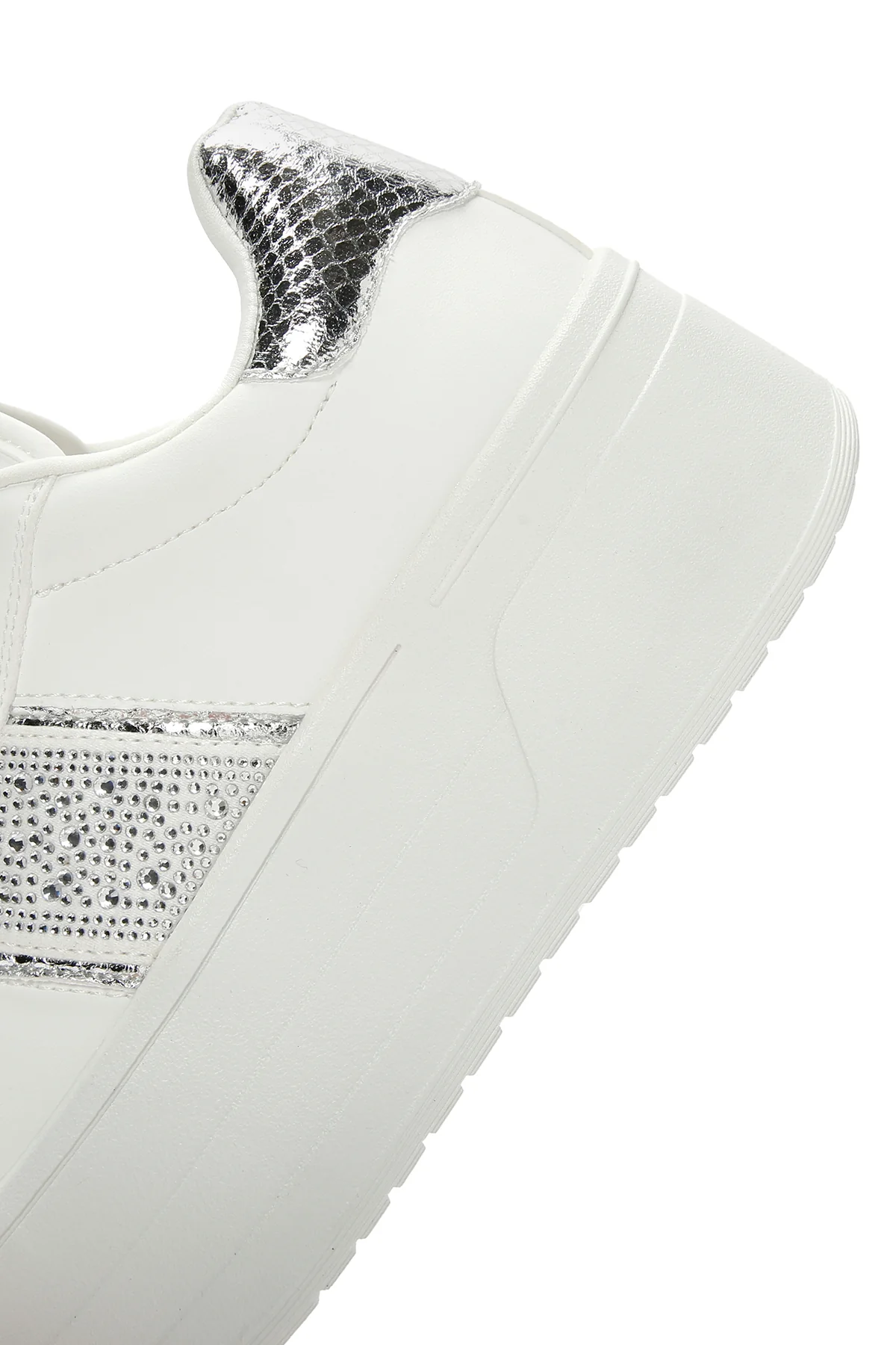 Kadın Beyaz Kalın Tabanlı Taşlı Sneaker - Image 7