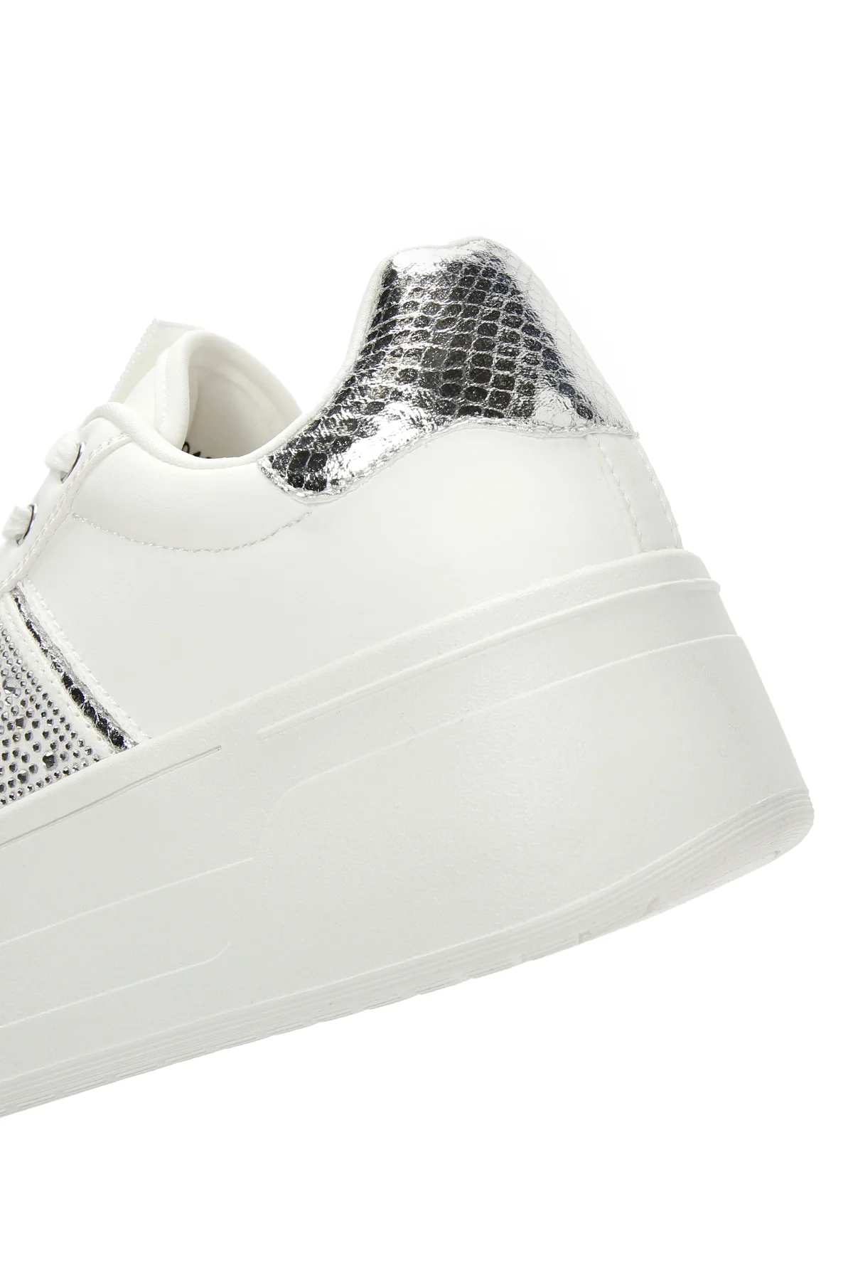 Kadın Beyaz Kalın Tabanlı Taşlı Sneaker - Image 9