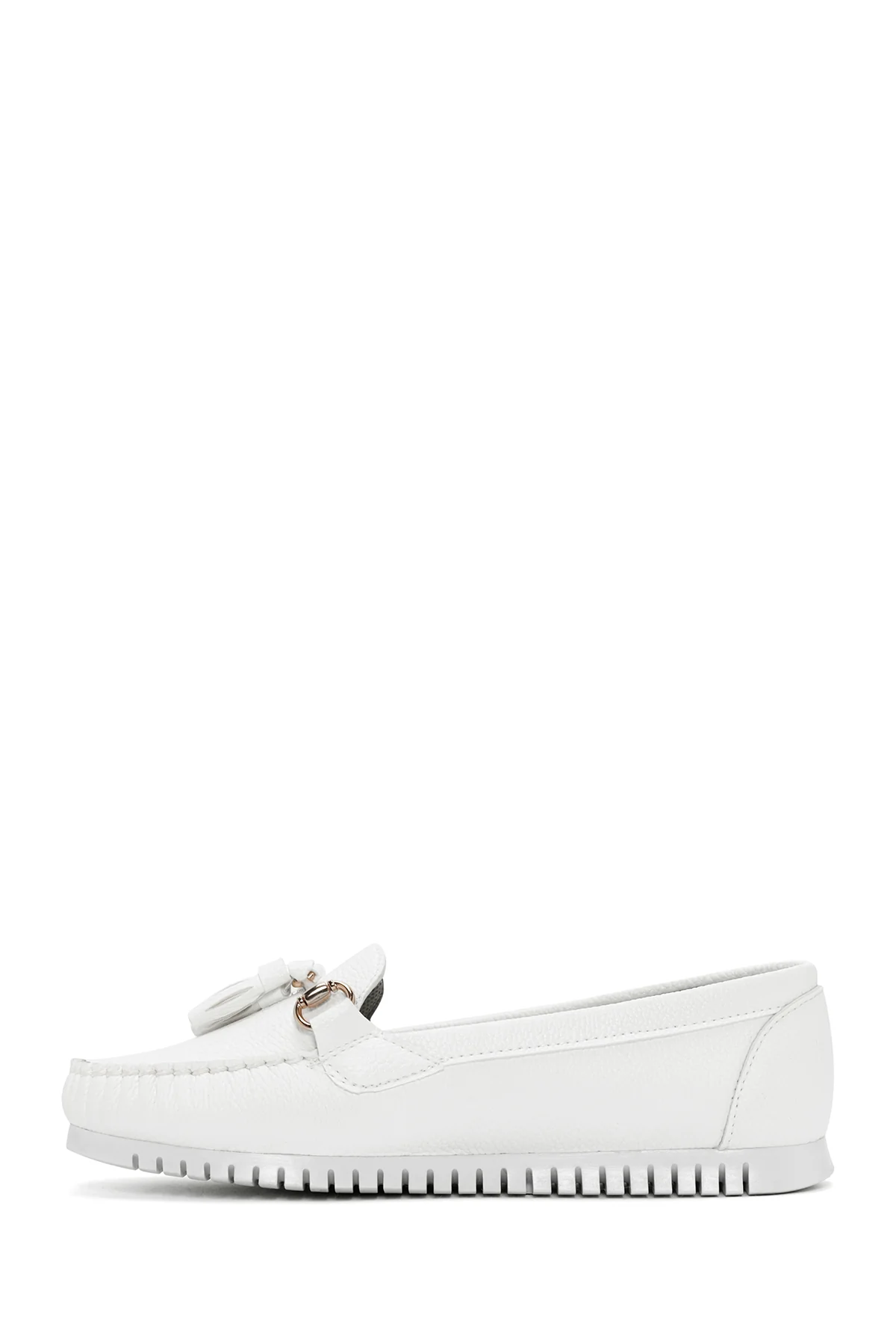 Kadın Beyaz Püskül Detaylı Loafer - Image 2