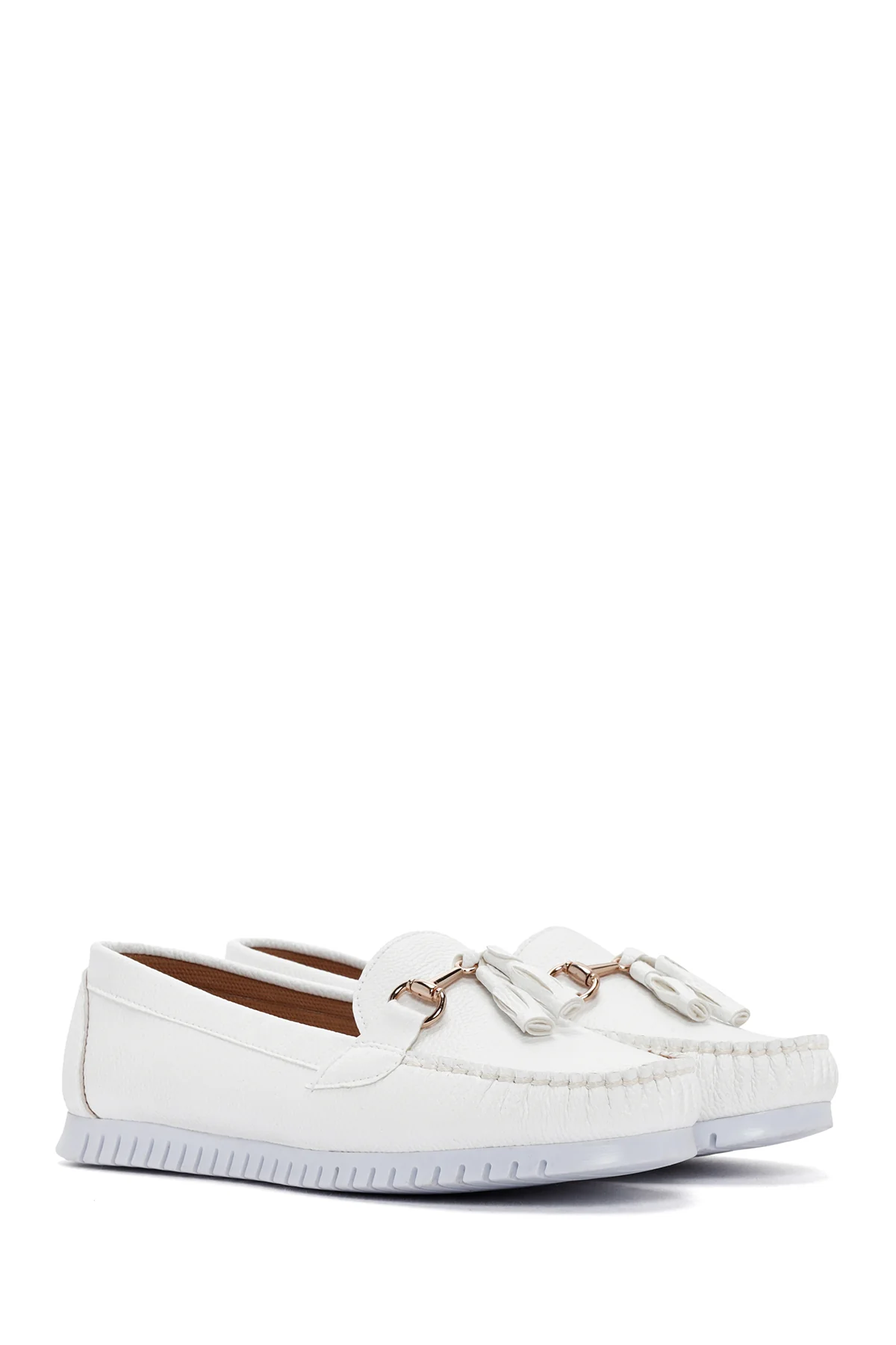 Kadın Beyaz Püskül Detaylı Loafer - Image 3