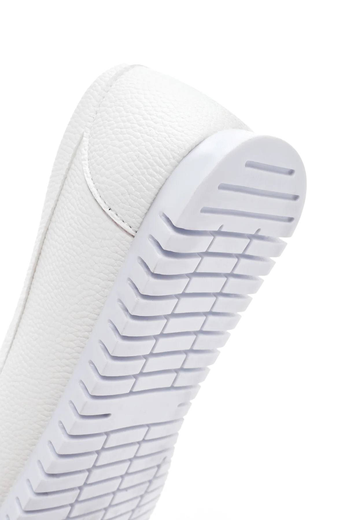 Kadın Beyaz Püskül Detaylı Loafer - Image 8
