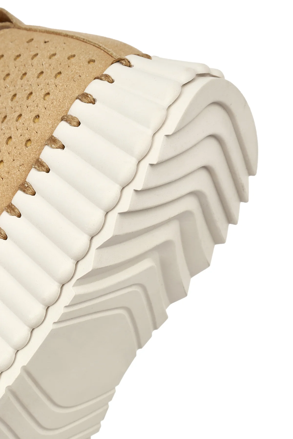 Kadın Camel Bağcıklı Kalın Tabanlı Desenli Süet Comfort Ayakkabı - Image 8