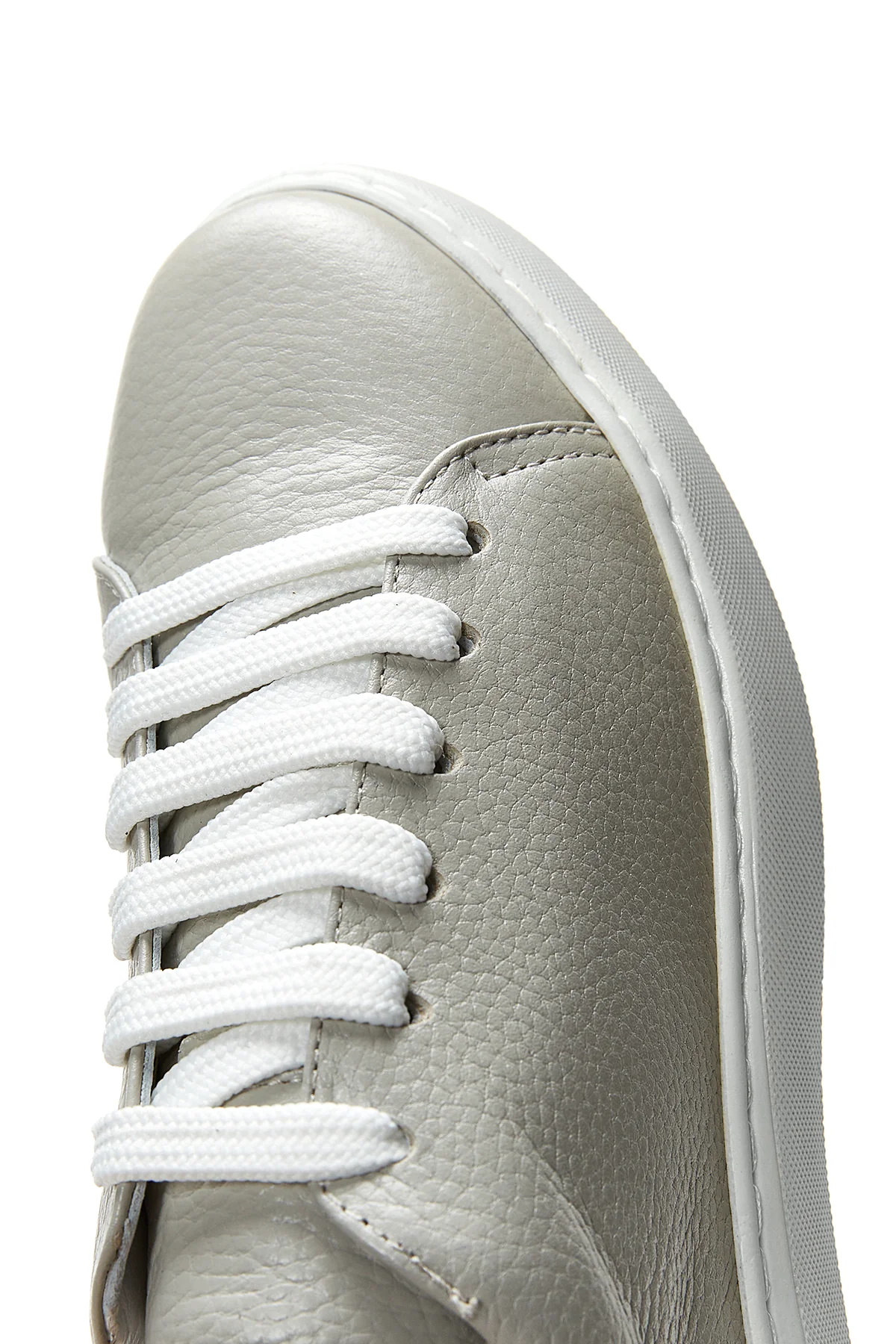 Kadın Deri Toka Detaylı Sneaker - Image 6