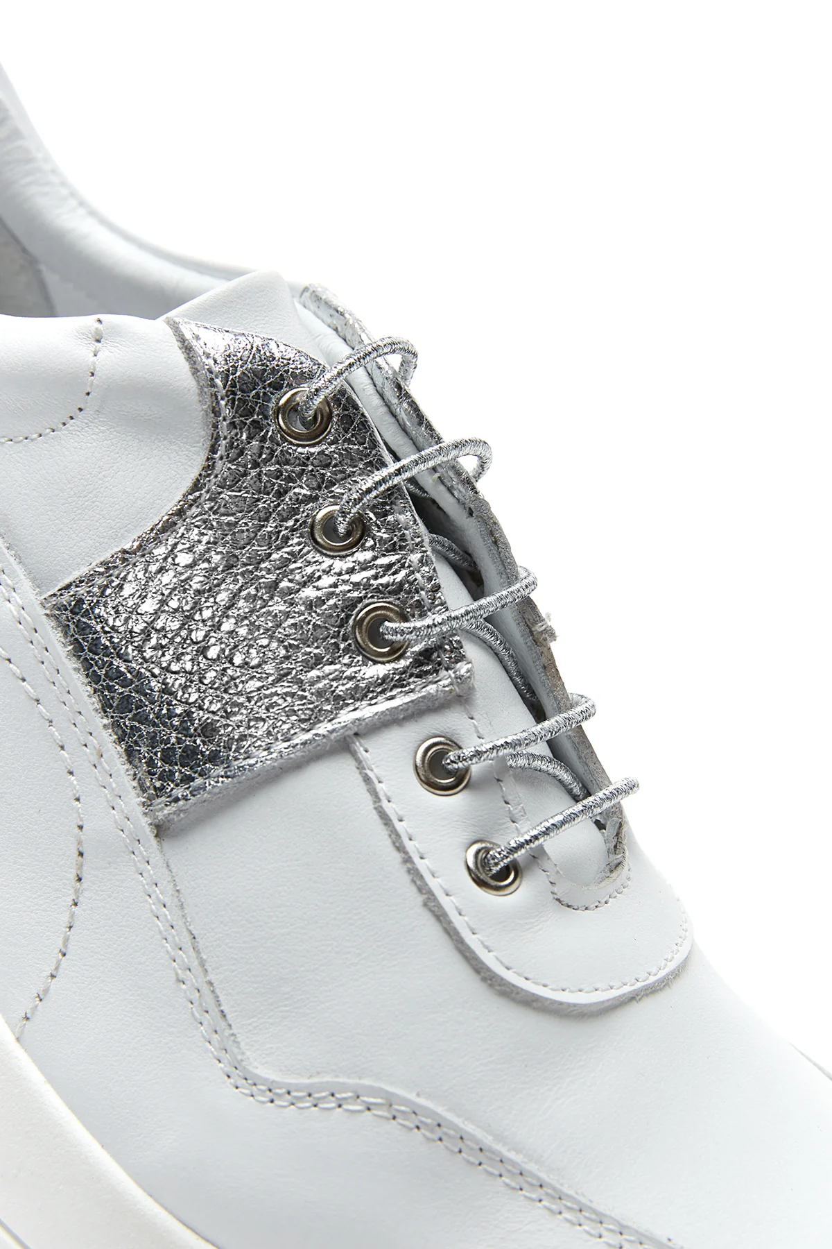Kadın Deri Yüksek Taban Sneaker - Image 7