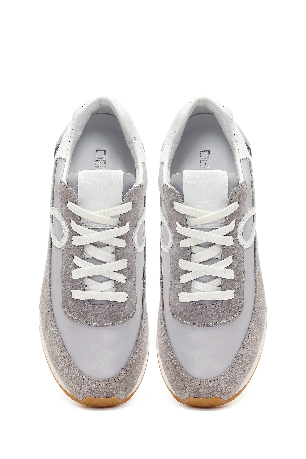 Kadın Gri Bağcıklı Deri Sneaker - Image 4