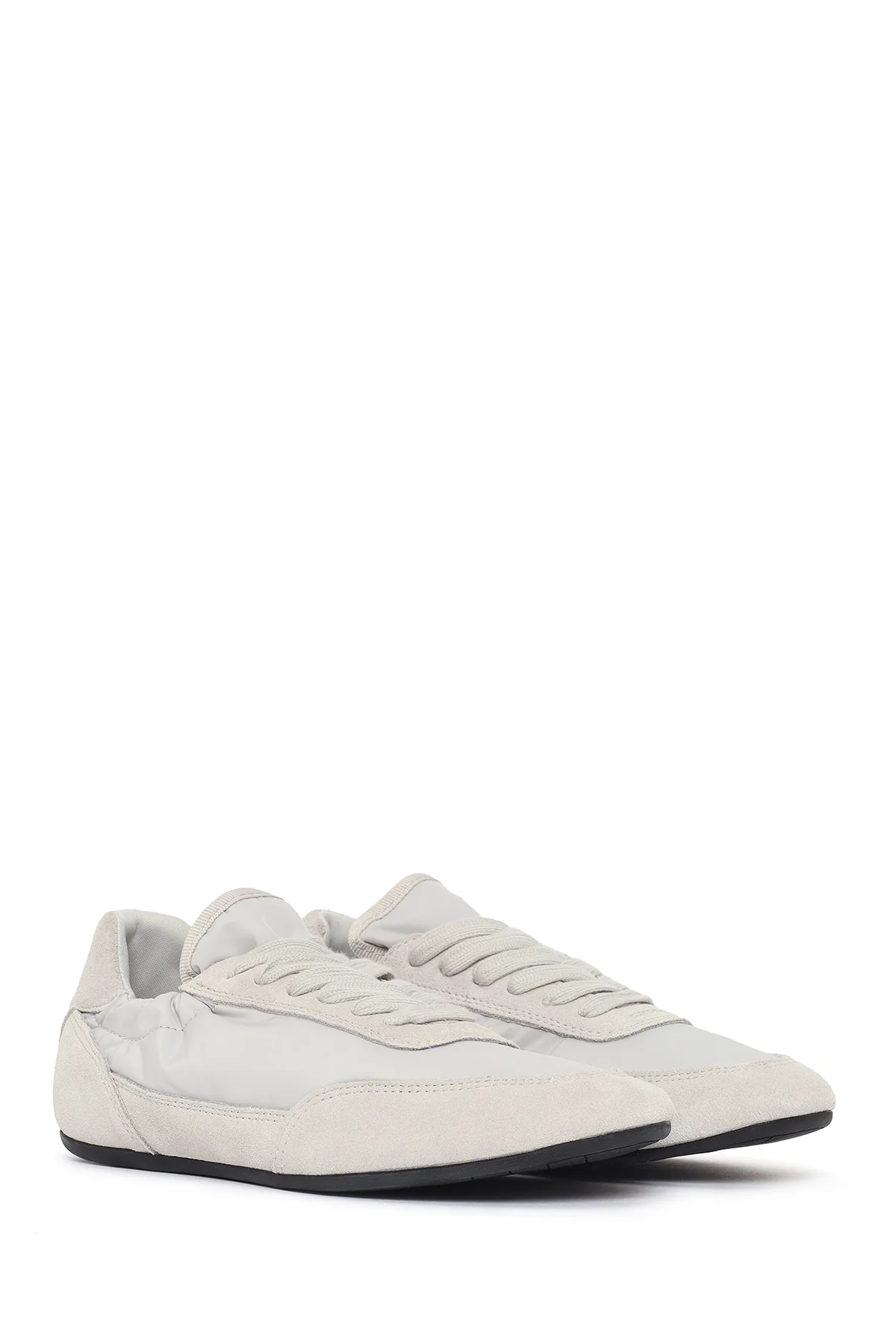 Kadın Gri Bağcıklı Deri Sneaker - Image 2