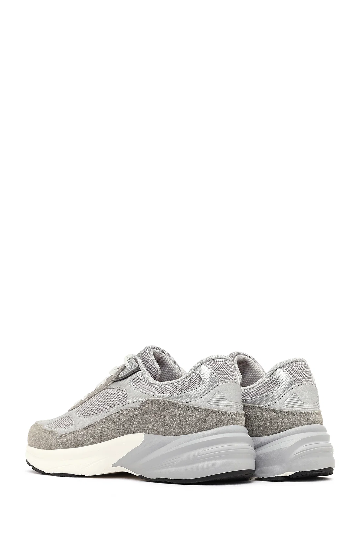 Kadın Gri Bağcıklı Kalın Tabanlı Sneaker - Image 5