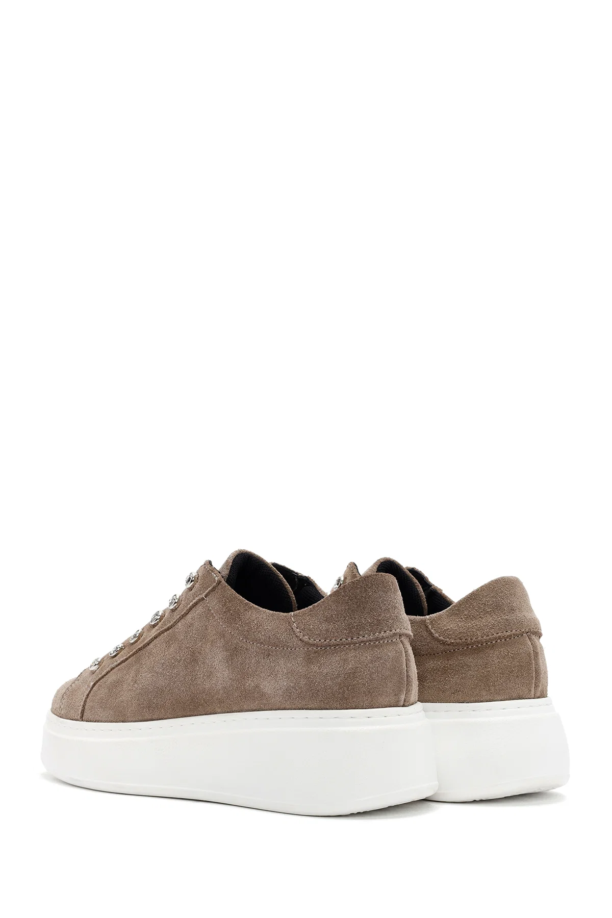 Kadın Gri Bağcıklı Taş Detaylı Süet Deri Sneaker - Image 5