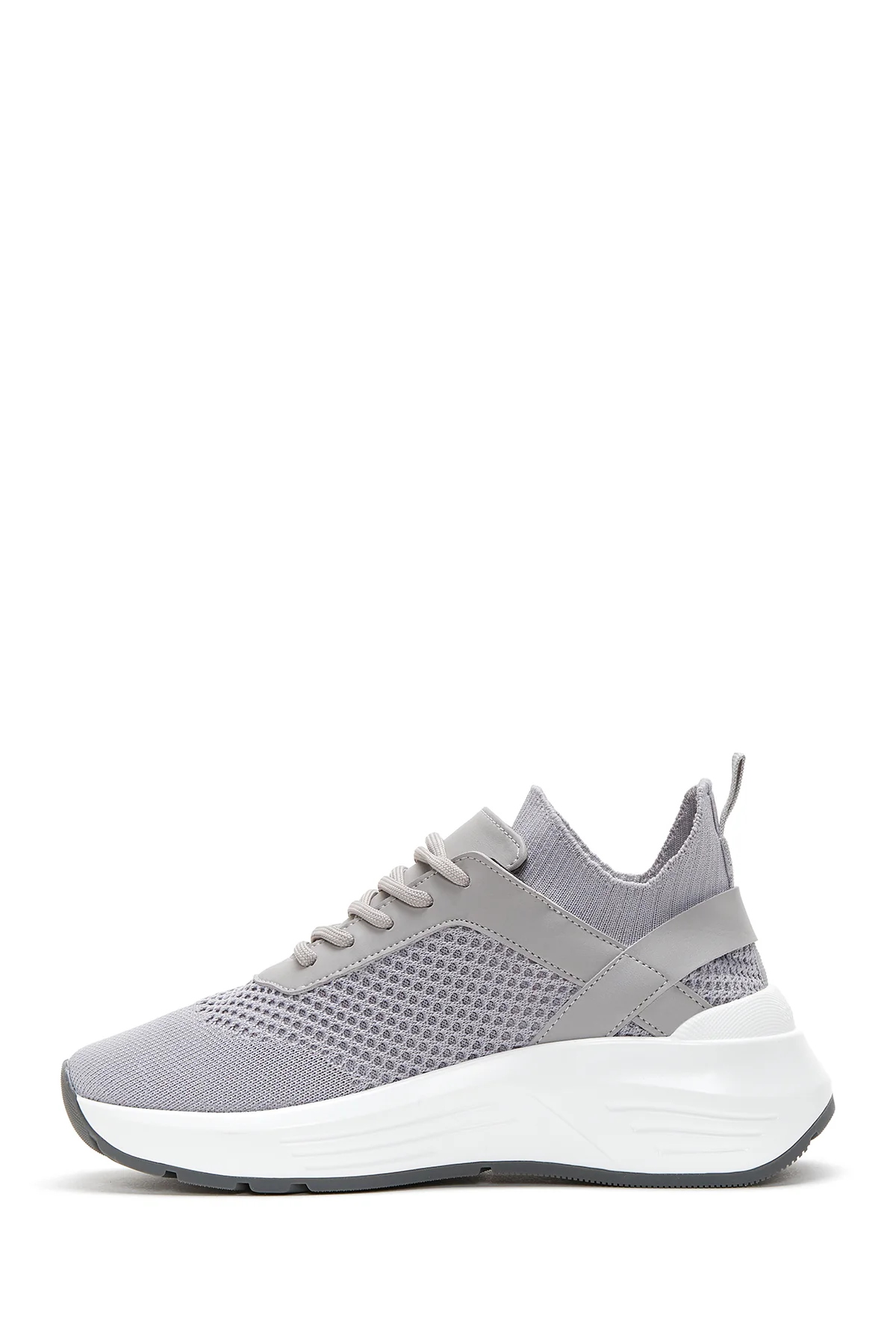 Kadın Gri Kalın Tabanlı Kumaş Sneaker - Image 2