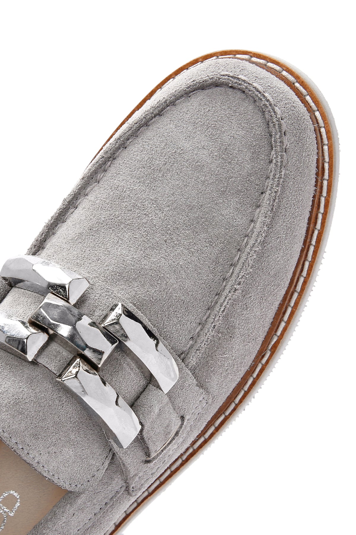 Kadın Gri Süet Deri Maskülen Loafer - Image 9