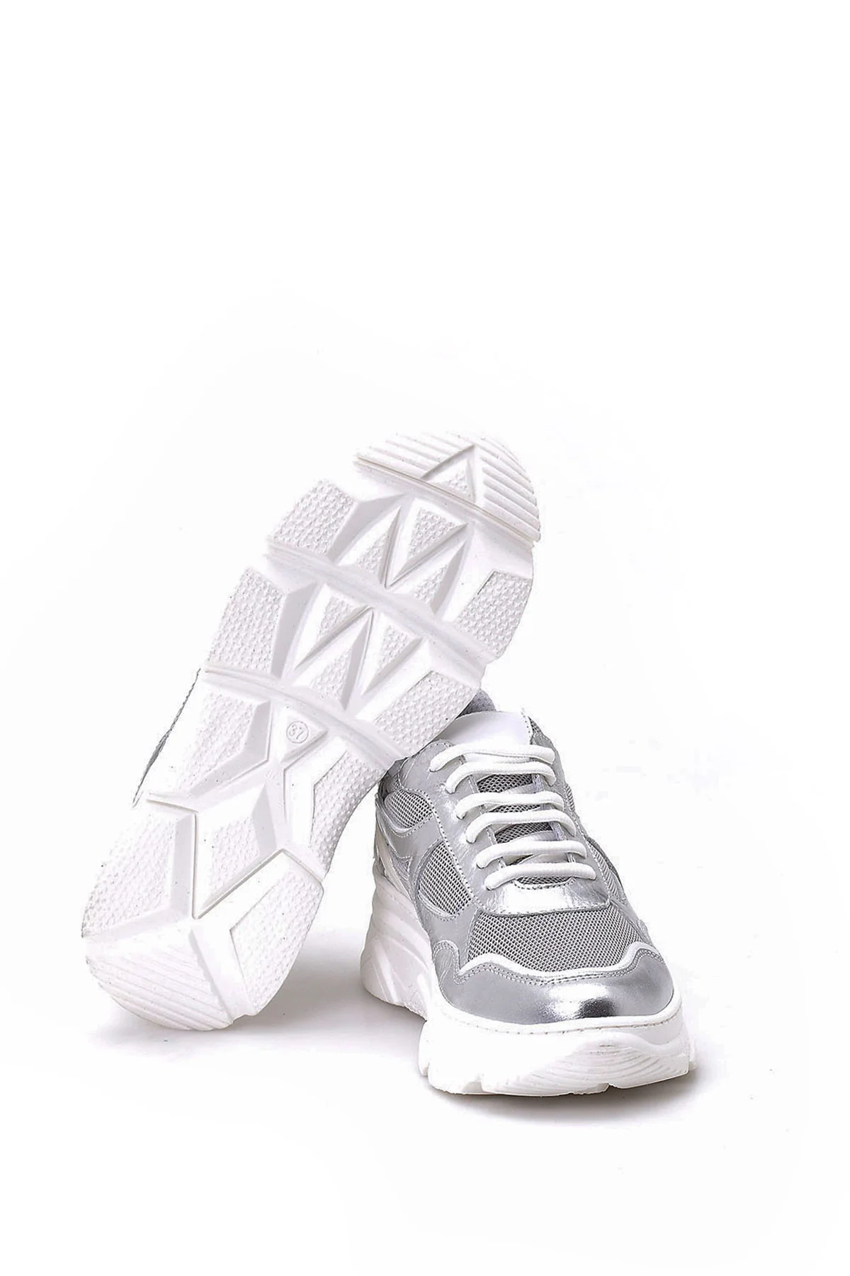 Kadın Gümüş Deri Sneaker - Image 4