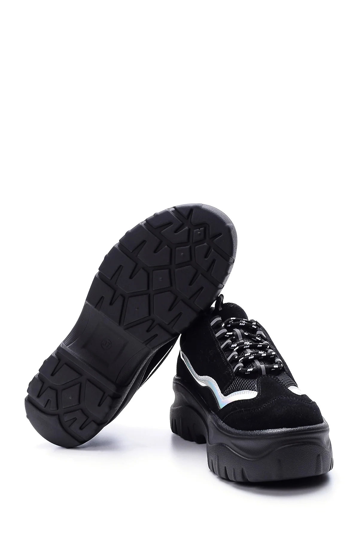 Kadın Gümüş Detaylı Süet Sneaker - Image 4