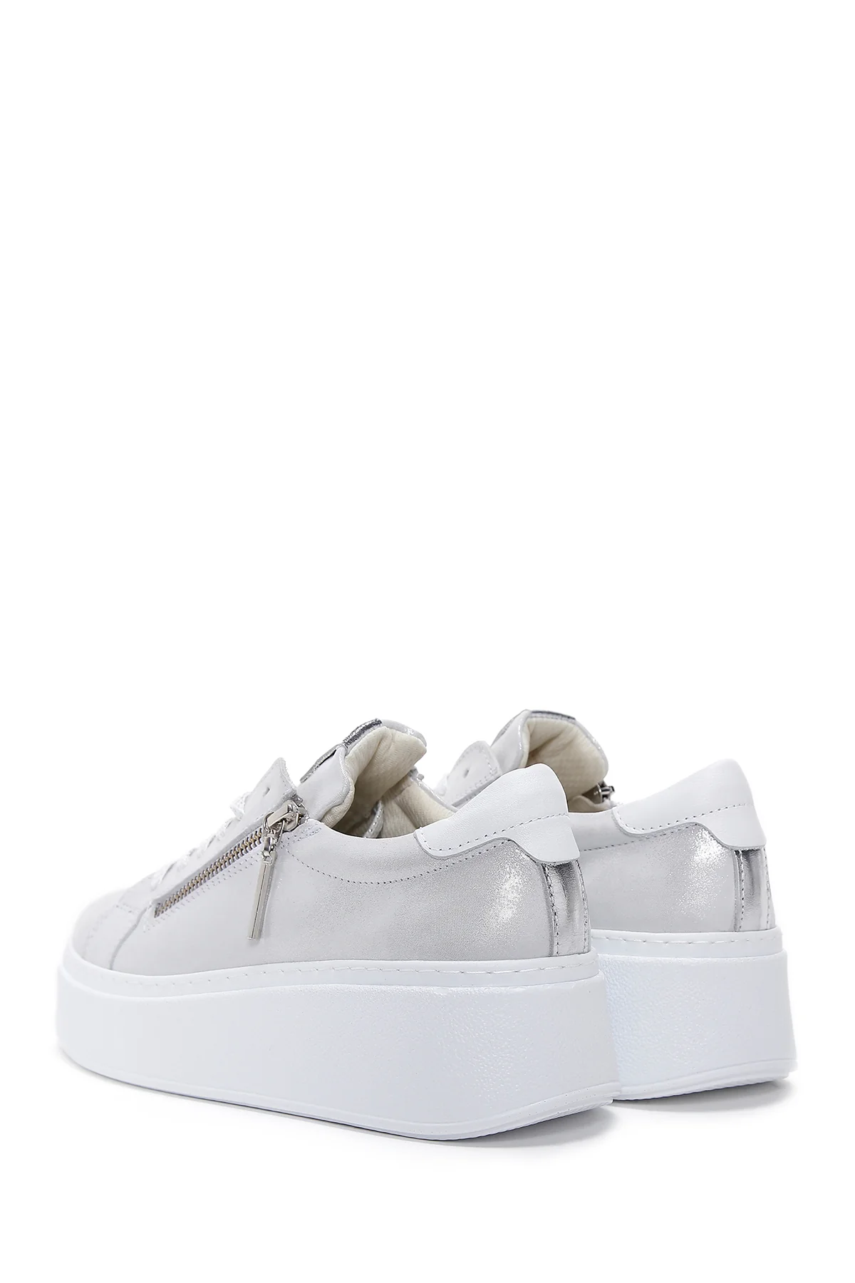 Kadın Gümüş Kalın Tabanlı Yandan Fermuarlı Deri Sneaker - Image 5