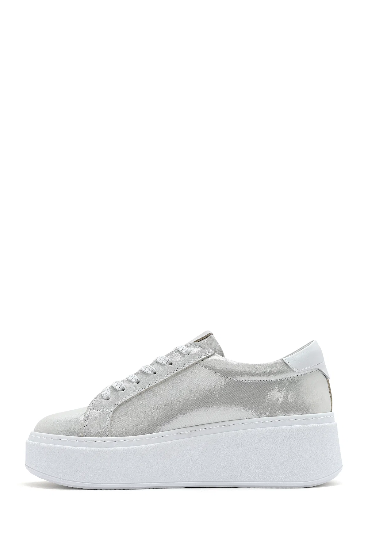 Kadın Gümüş Kalın Tabanlı Yandan Fermuarlı Deri Sneaker - Image 2