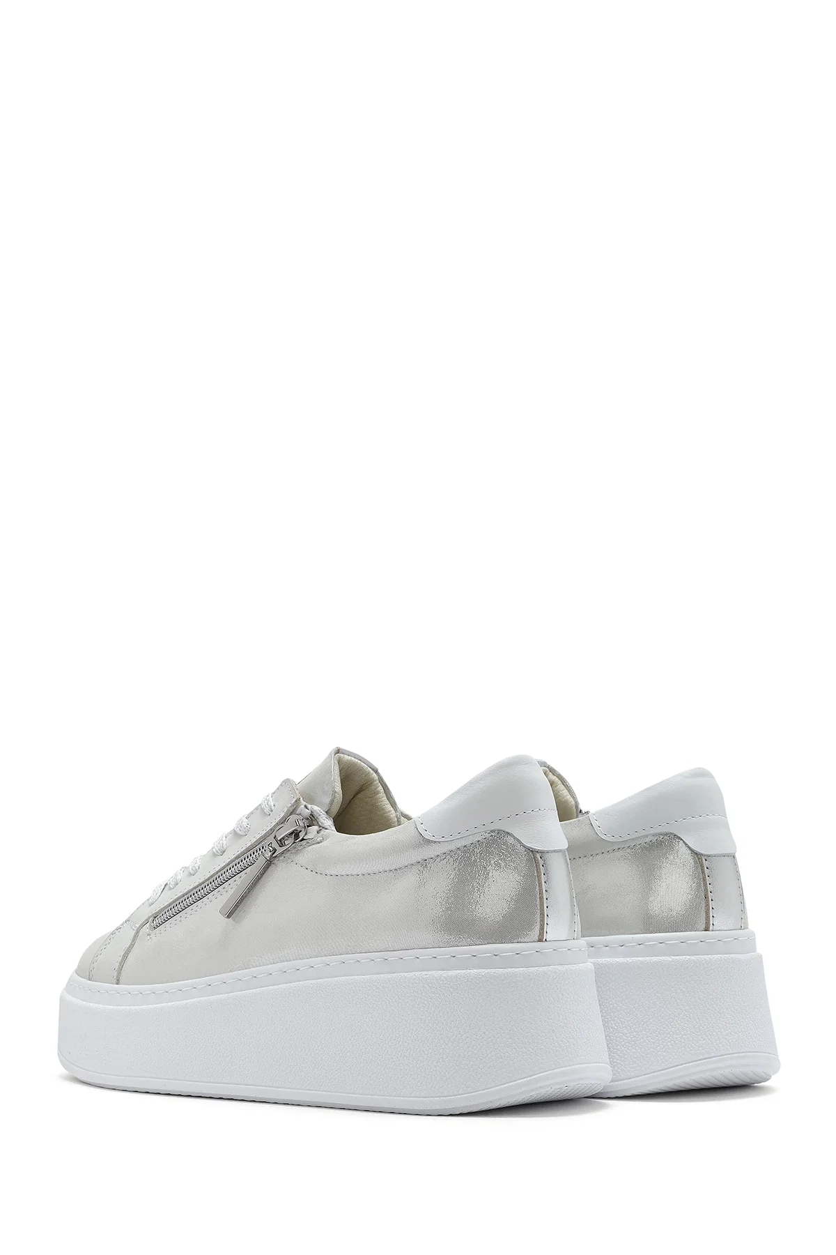 Kadın Gümüş Kalın Tabanlı Yandan Fermuarlı Deri Sneaker - Image 5