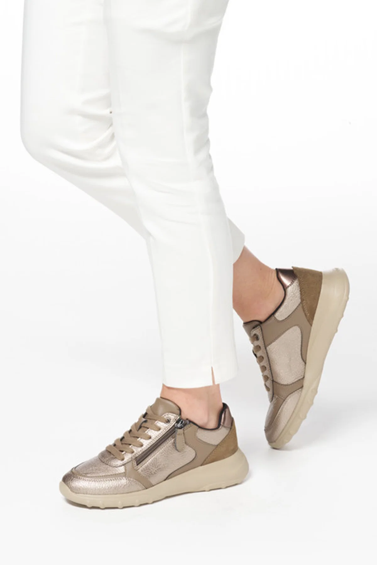 Kadın Kadın Vizon Spherica Bağcıklı Kalın Tabanlı Deri Sneaker - Image 2