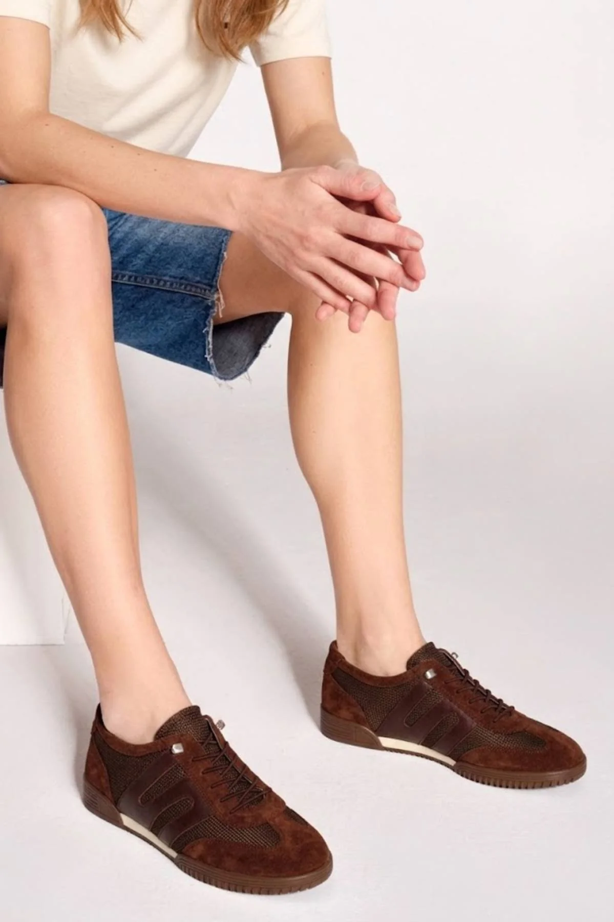 Kadın Kahverengi Bağcıklı Deri Sneaker - Image 2