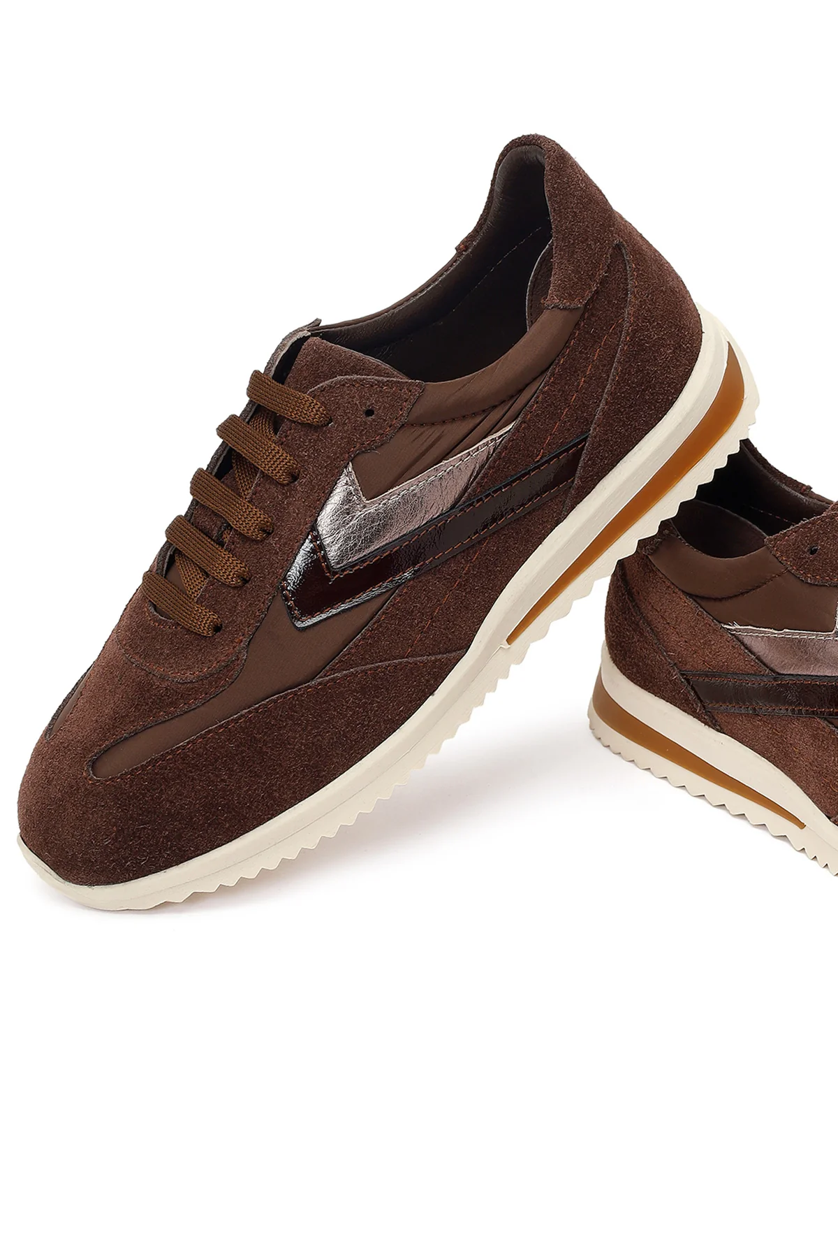 Kadın Kahverengi Bağcıklı Süet Deri Sneaker - Image 10