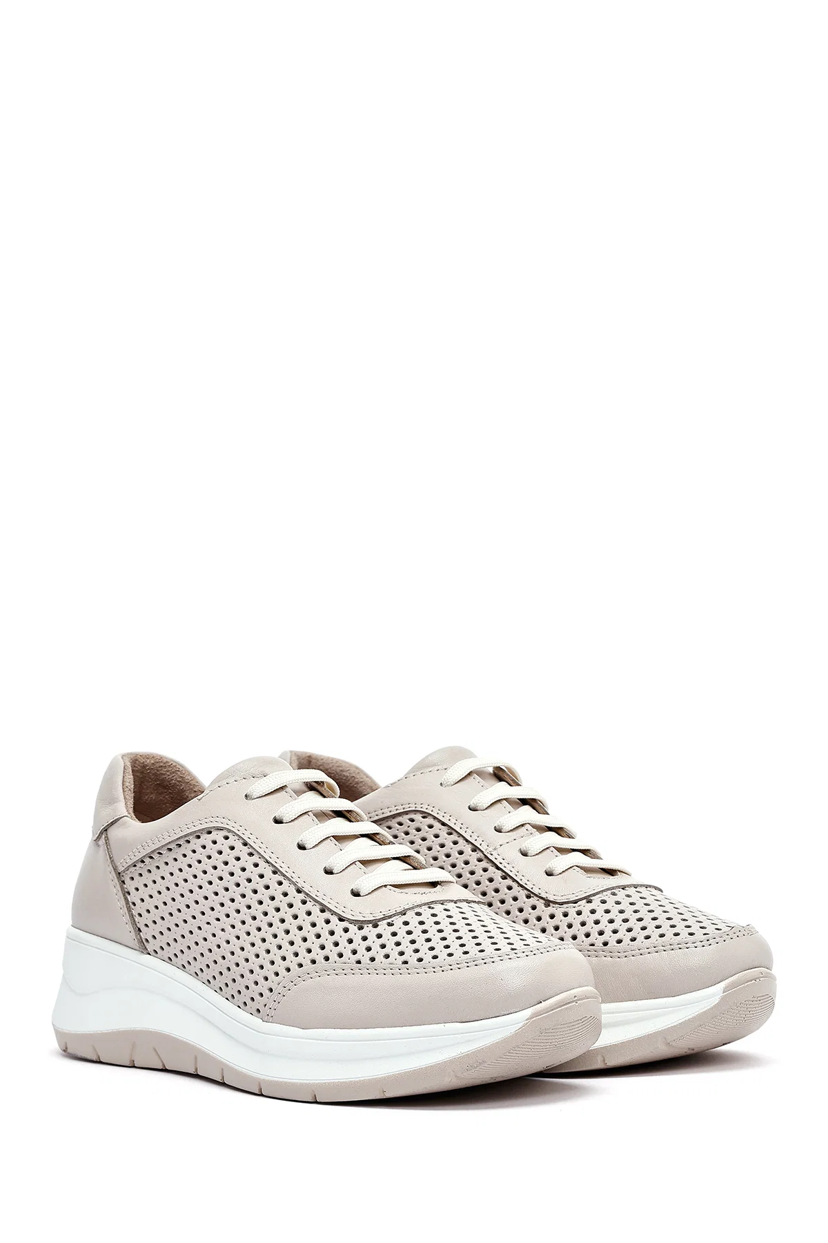 Kadın Krem Bağcıklı Kalın Tabanlı Deri Sneaker - Image 3
