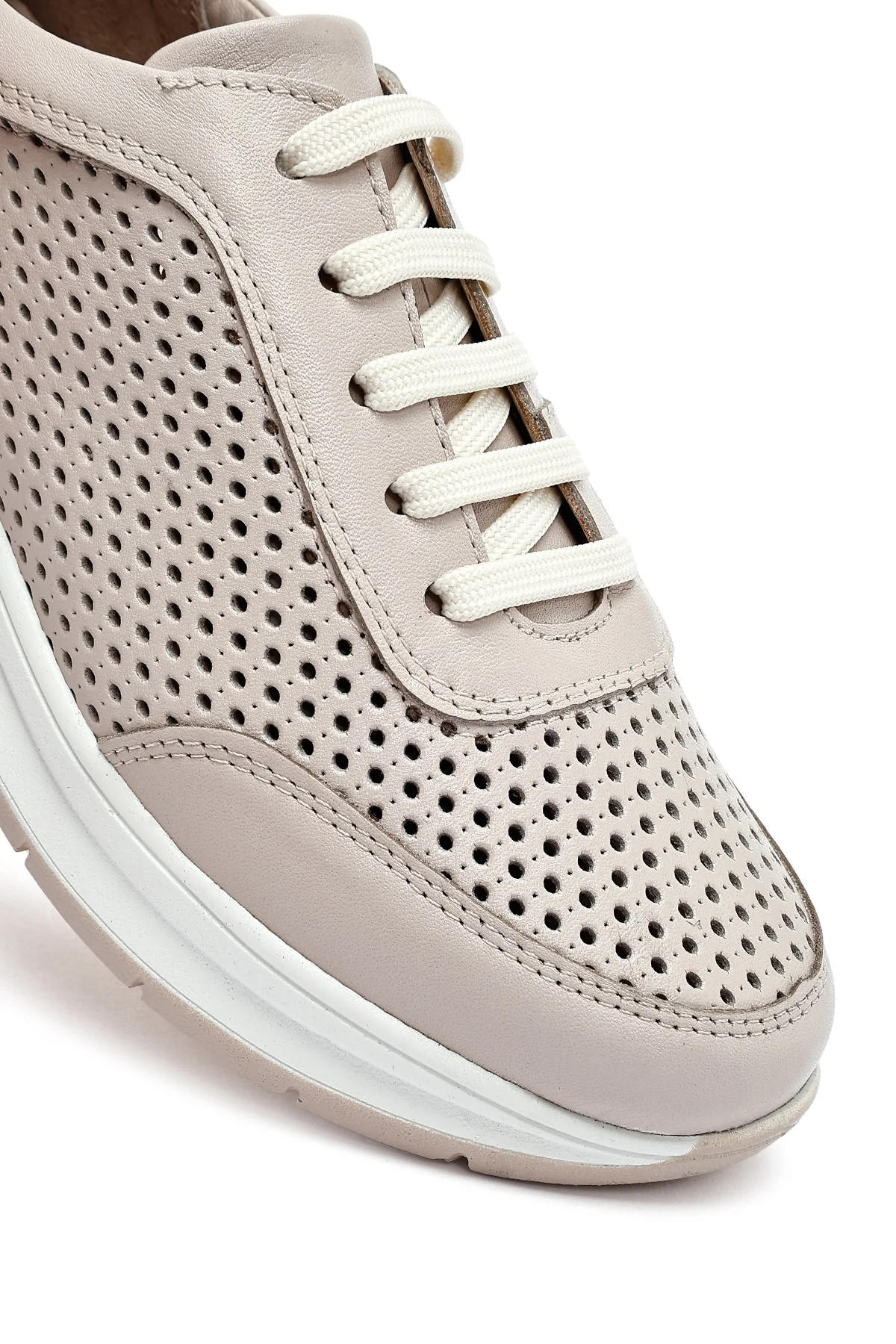 Kadın Krem Bağcıklı Kalın Tabanlı Deri Sneaker - Image 9