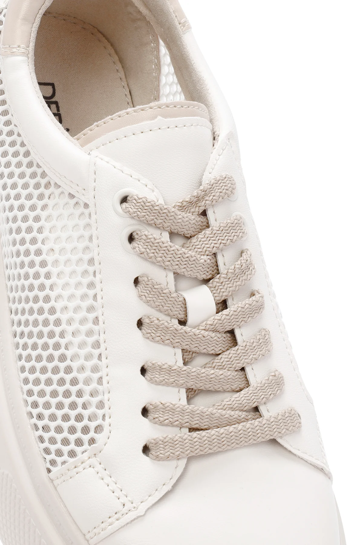 Kadın Krem Bağcıklı Sneaker - Image 9