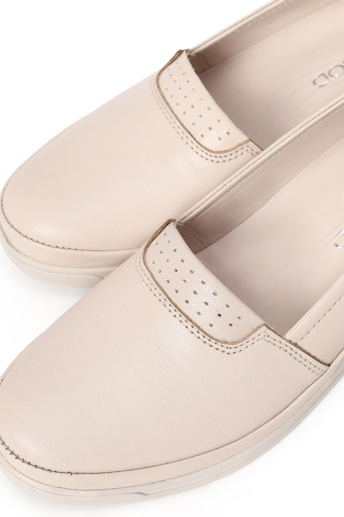 Kadın Krem Dolgu Topuklu Deri Konfor Loafer - Image 10