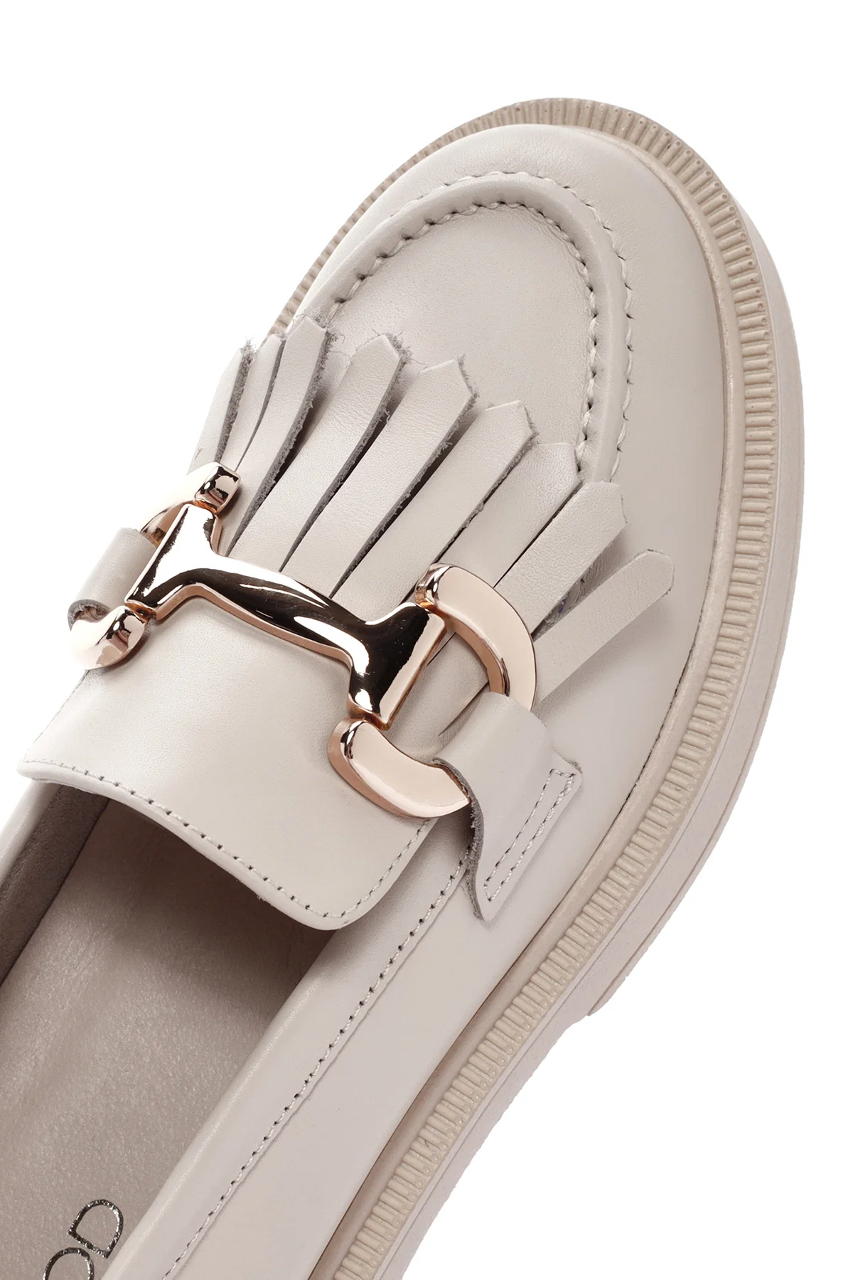 Kadın Krem Püsküllü Deri Casual Loafer - Image 10