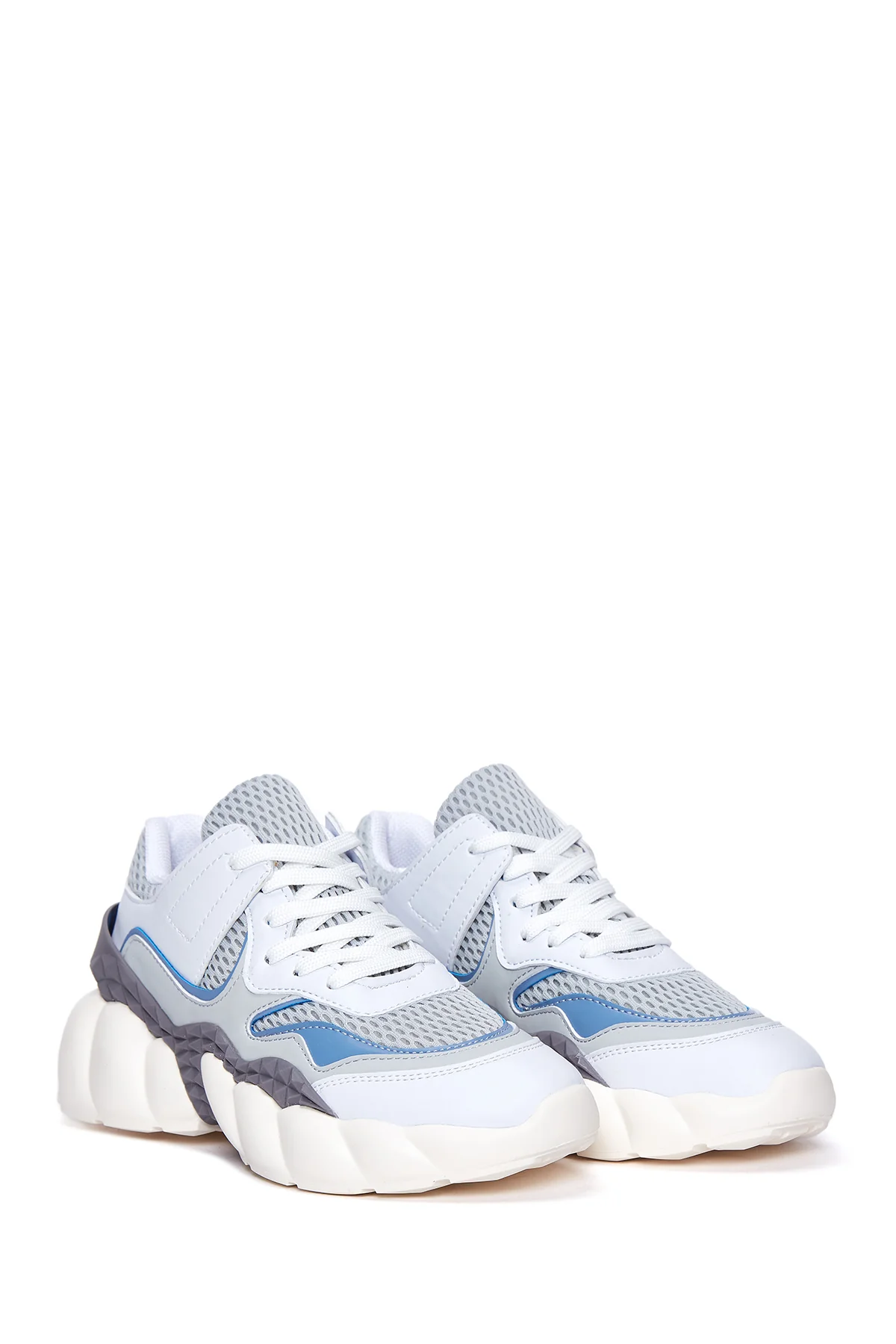 Kadın Mavi Beyaz Kalın Tabanlı Sneaker - Image 3