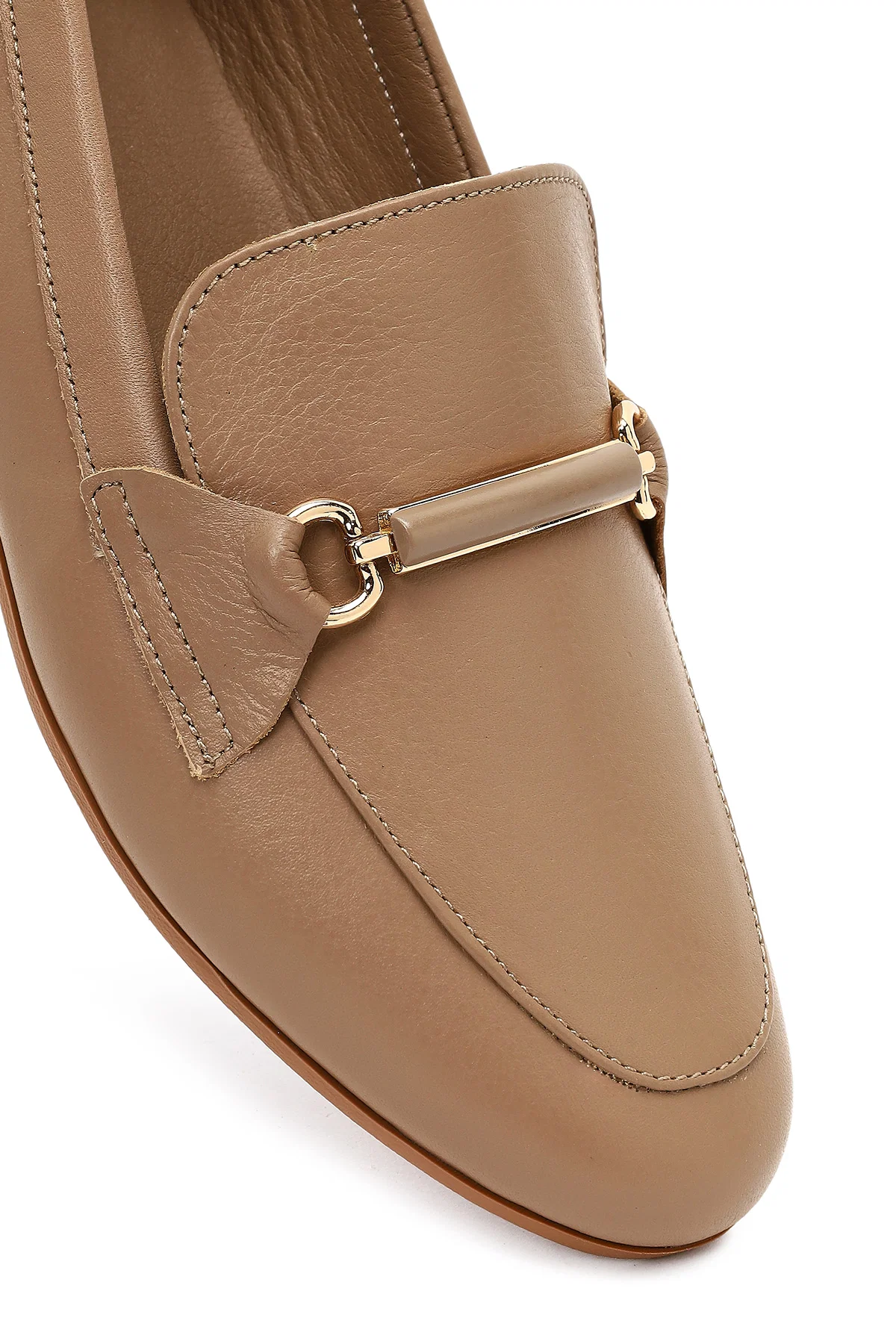 Kadın Pudra Toka Detaylı Deri Maskülen Loafer - Image 8