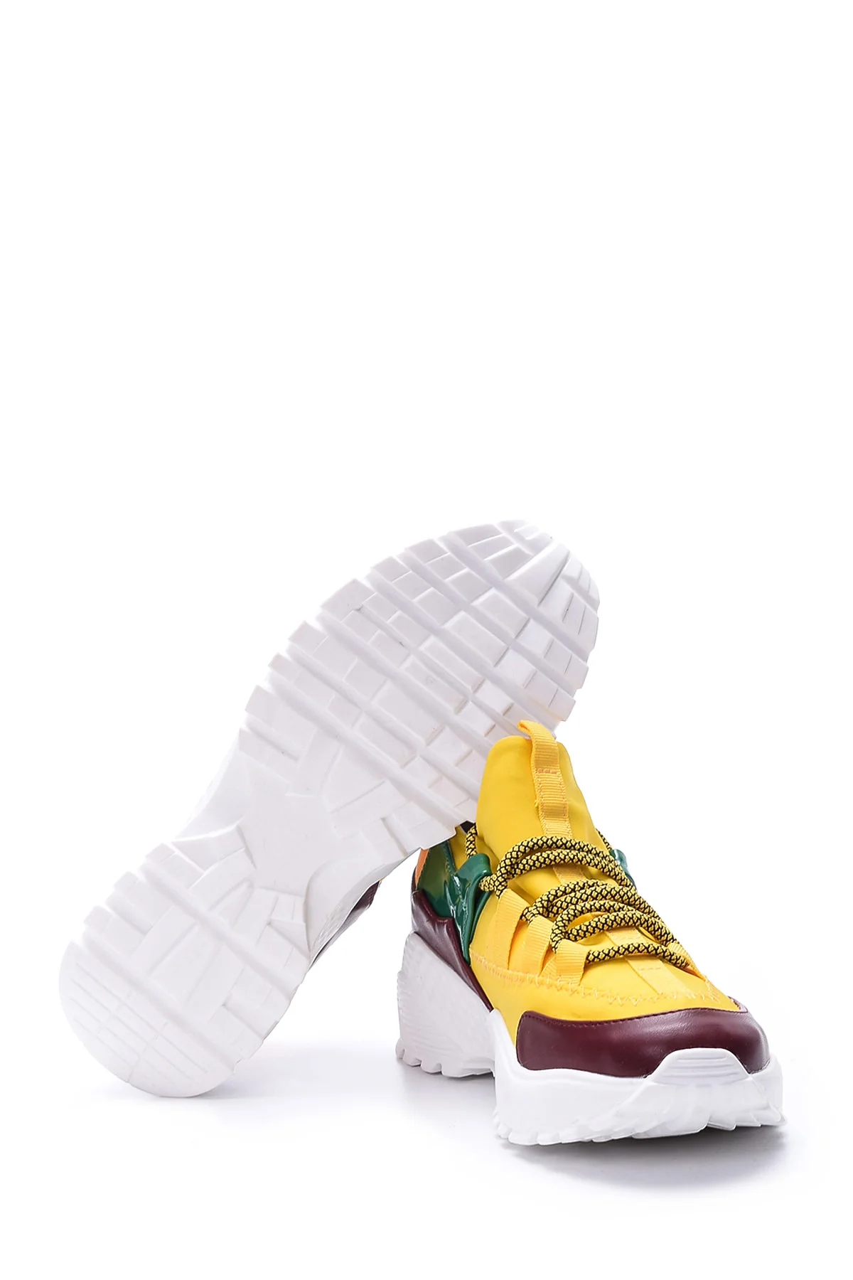 Kadın Rugan Detaylı Sneaker - Image 4