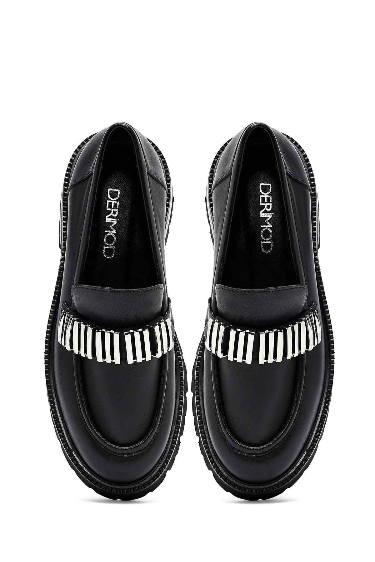 Kadın Siyah Aksesuarlı Deri Maskülen Loafer - Image 7