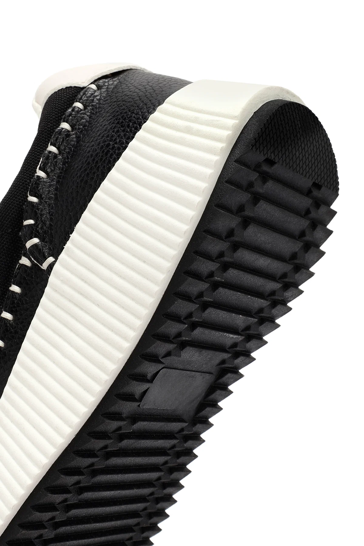 Kadın Siyah Bağcıklı Deri Sneaker - Image 8