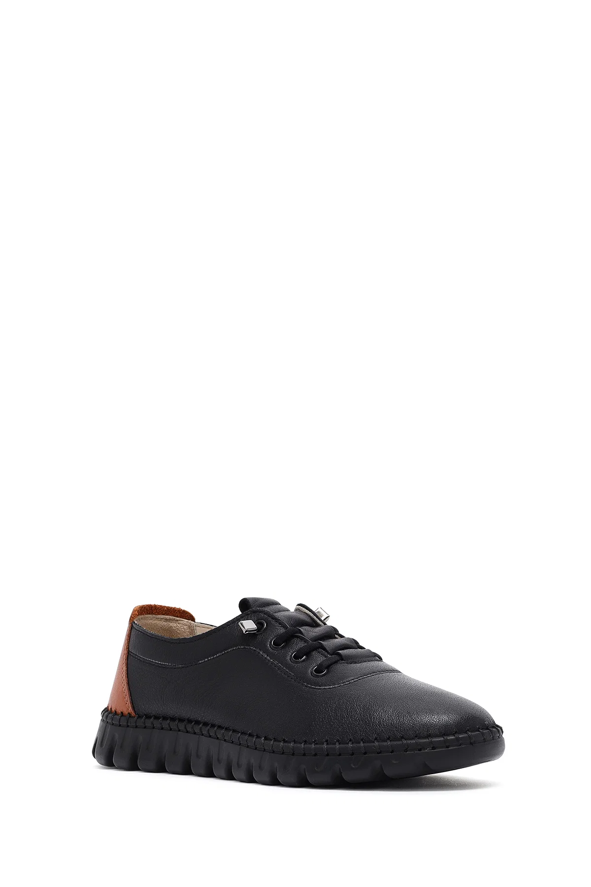 Kadın Siyah Bağcıklı Deri Sneaker - Image 6