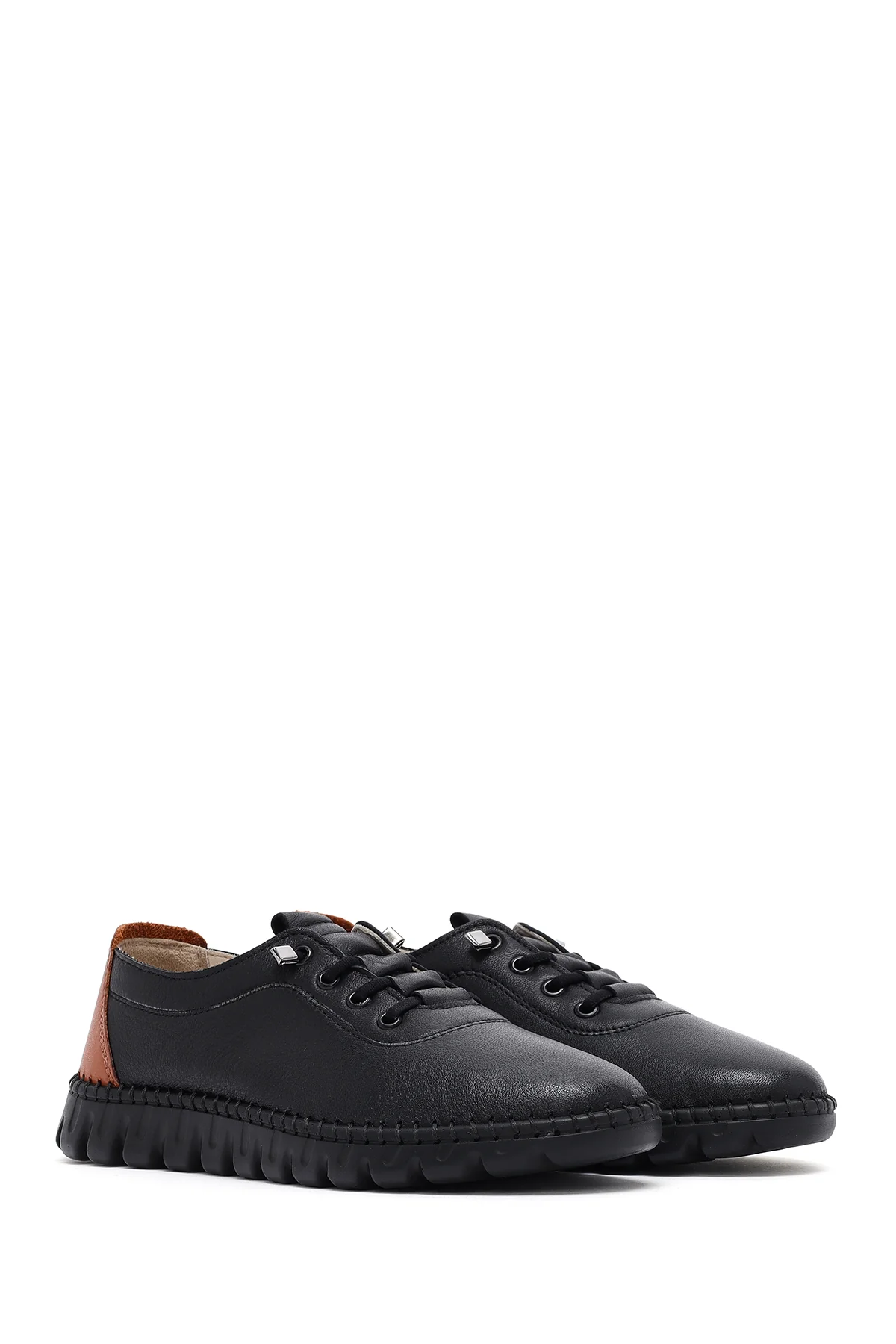 Kadın Siyah Bağcıklı Deri Sneaker - Image 2