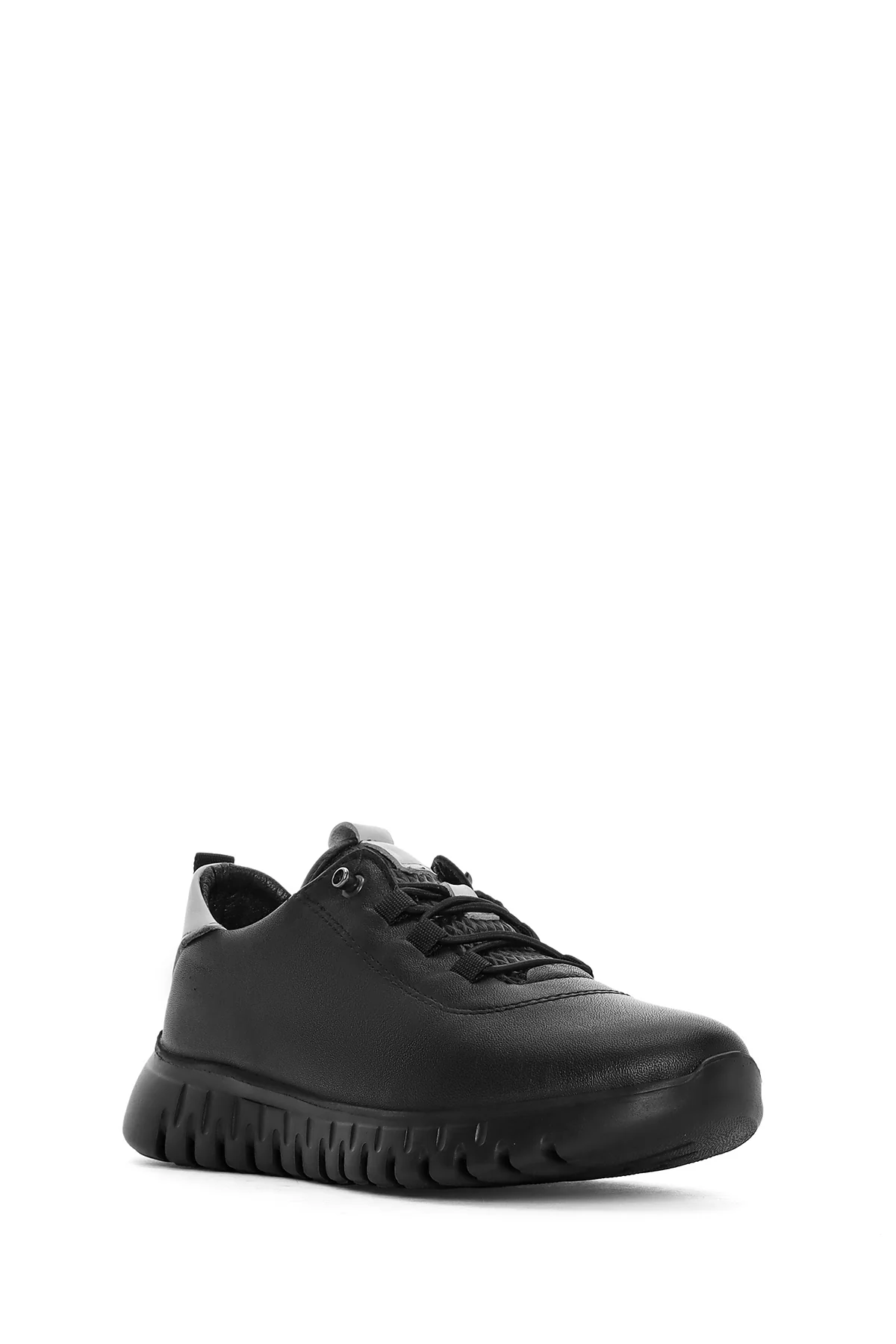 Kadın Siyah Bağcıklı Deri Sneaker - Image 7
