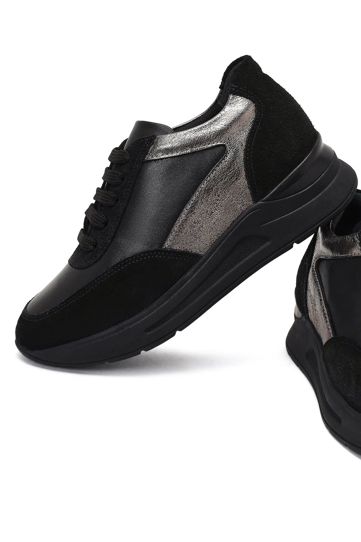Kadın Siyah Bağcıklı Dolgu Topuklu Deri Sneaker - Image 10