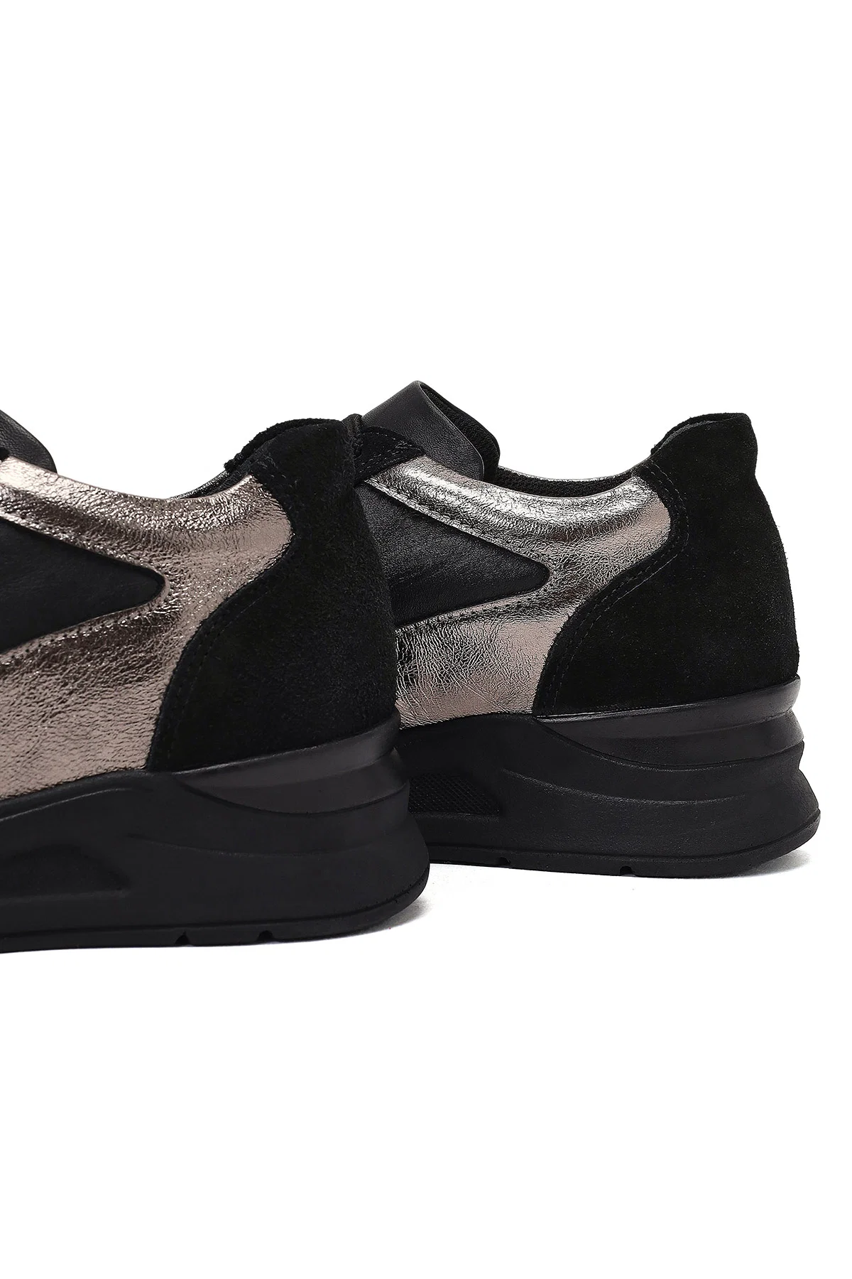 Kadın Siyah Bağcıklı Dolgu Topuklu Deri Sneaker - Image 12