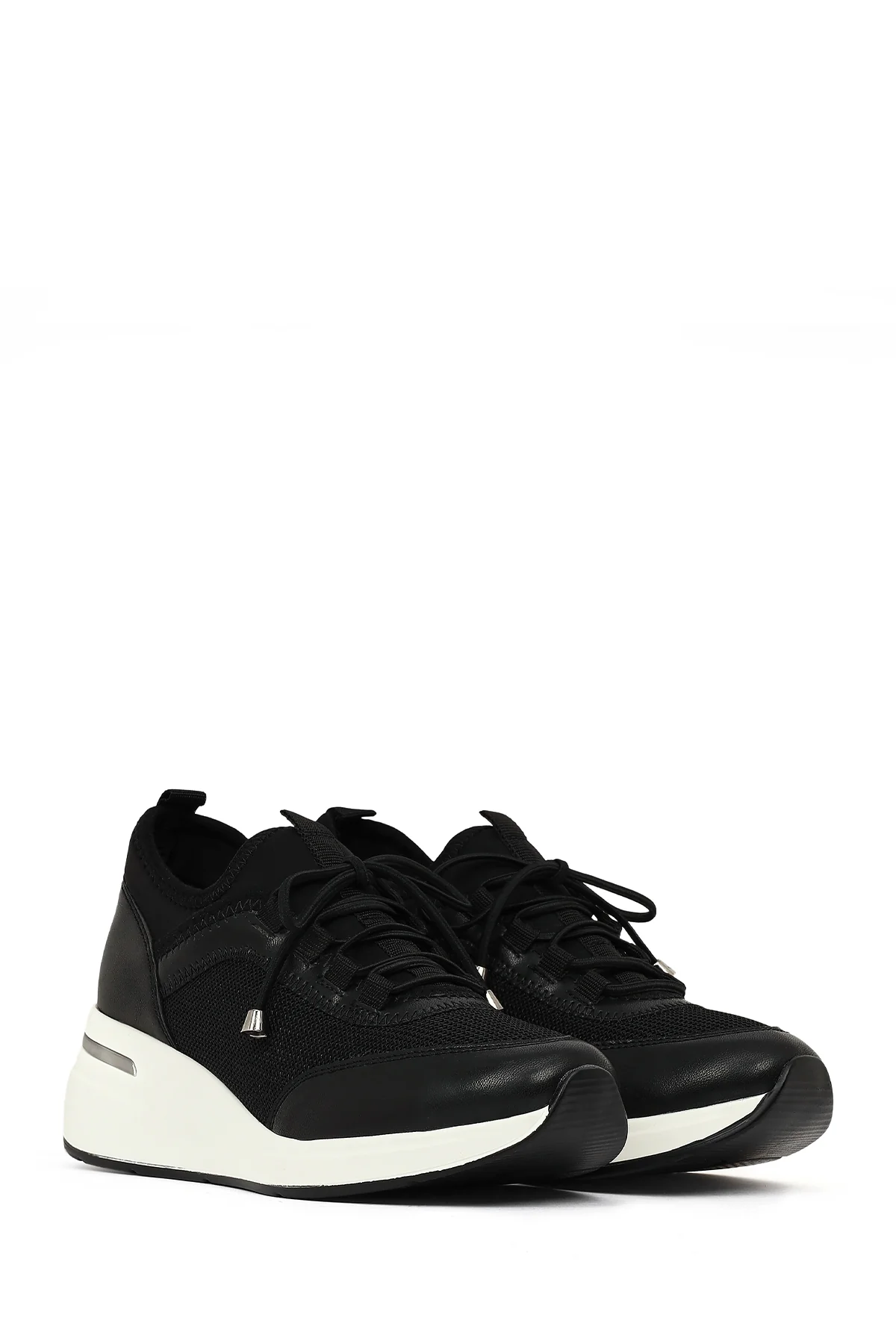 Kadın Siyah Bağcıklı Dolgu Topuklu Sneaker - Image 2