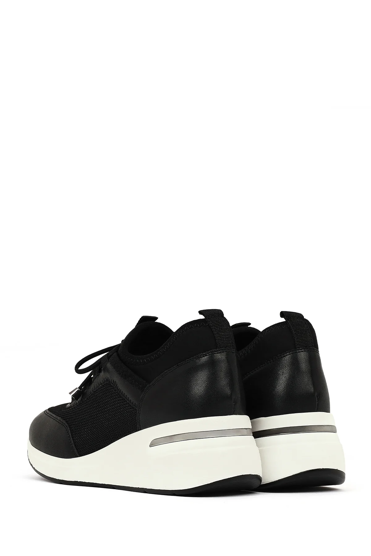 Kadın Siyah Bağcıklı Dolgu Topuklu Sneaker - Image 6