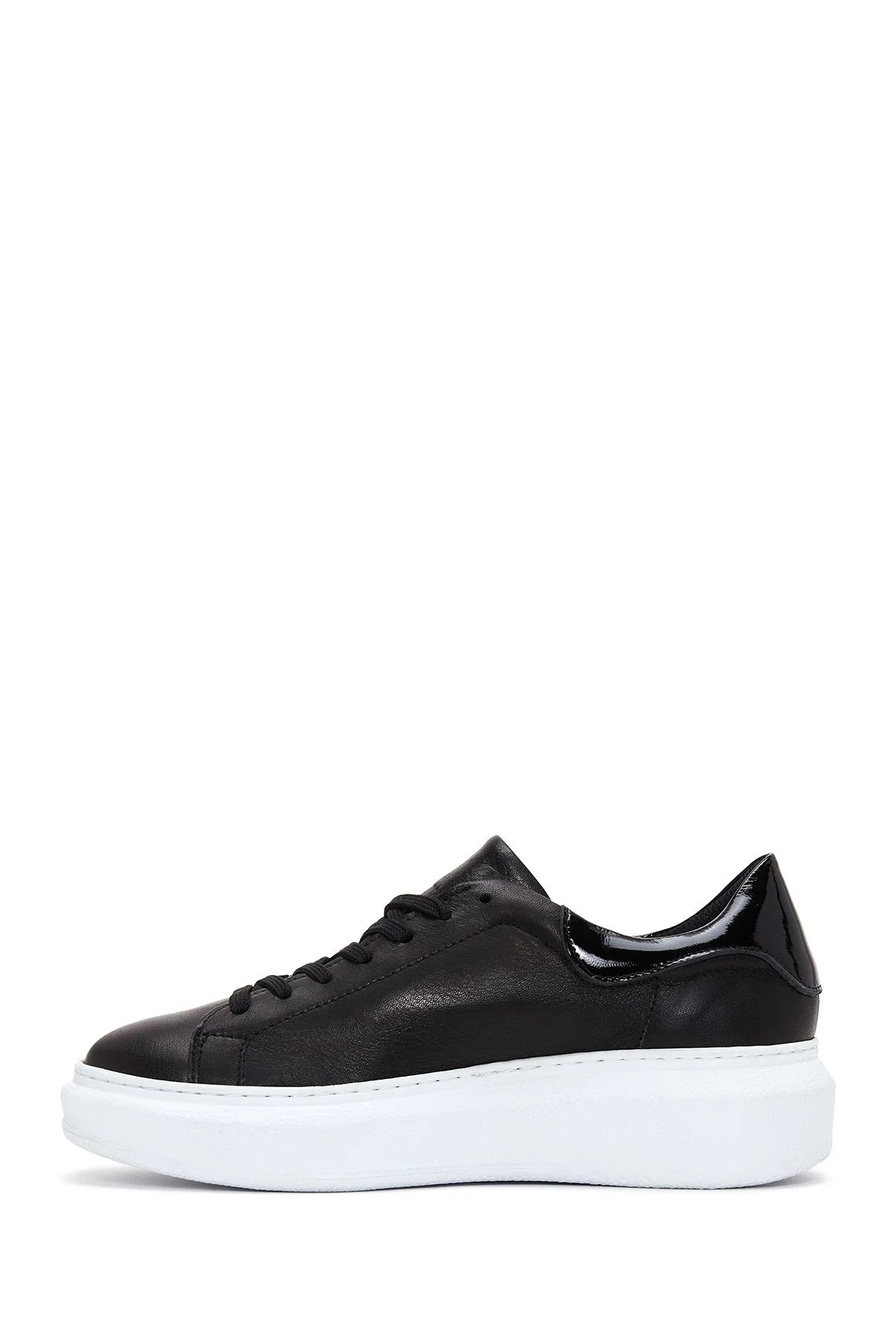 Kadın Siyah Bağcıklı Kalın Taban Deri Sneaker - Image 2