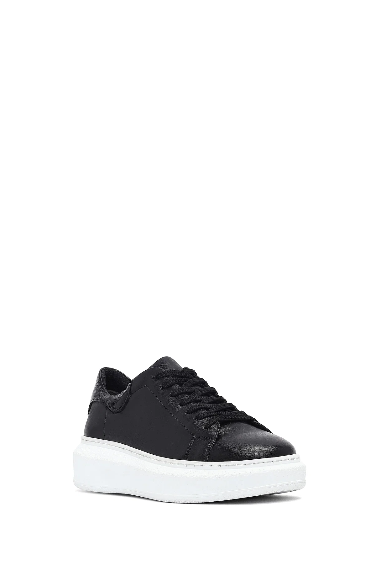 Kadın Siyah Bağcıklı Kalın Taban Deri Sneaker - Image 6