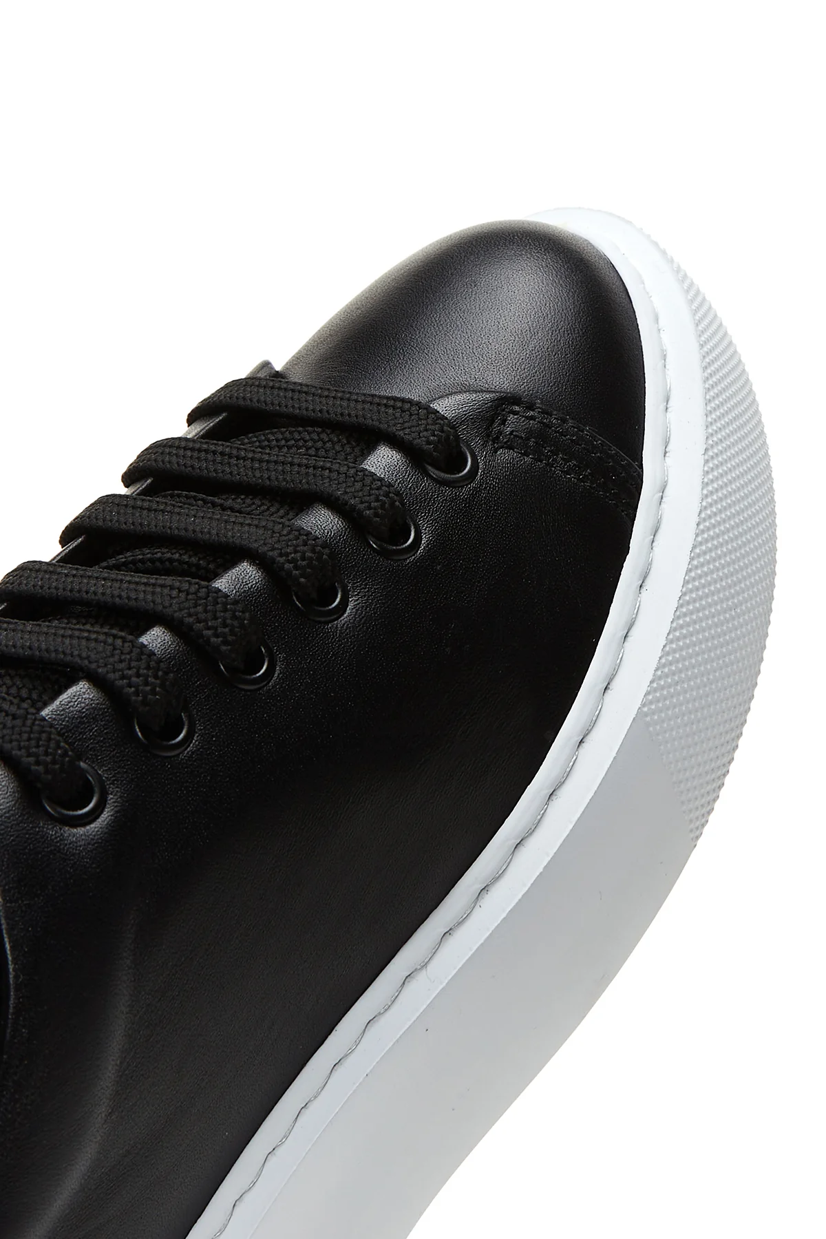 Kadın Siyah Bağcıklı Kalın Tabanlı Deri Sneaker - Image 7