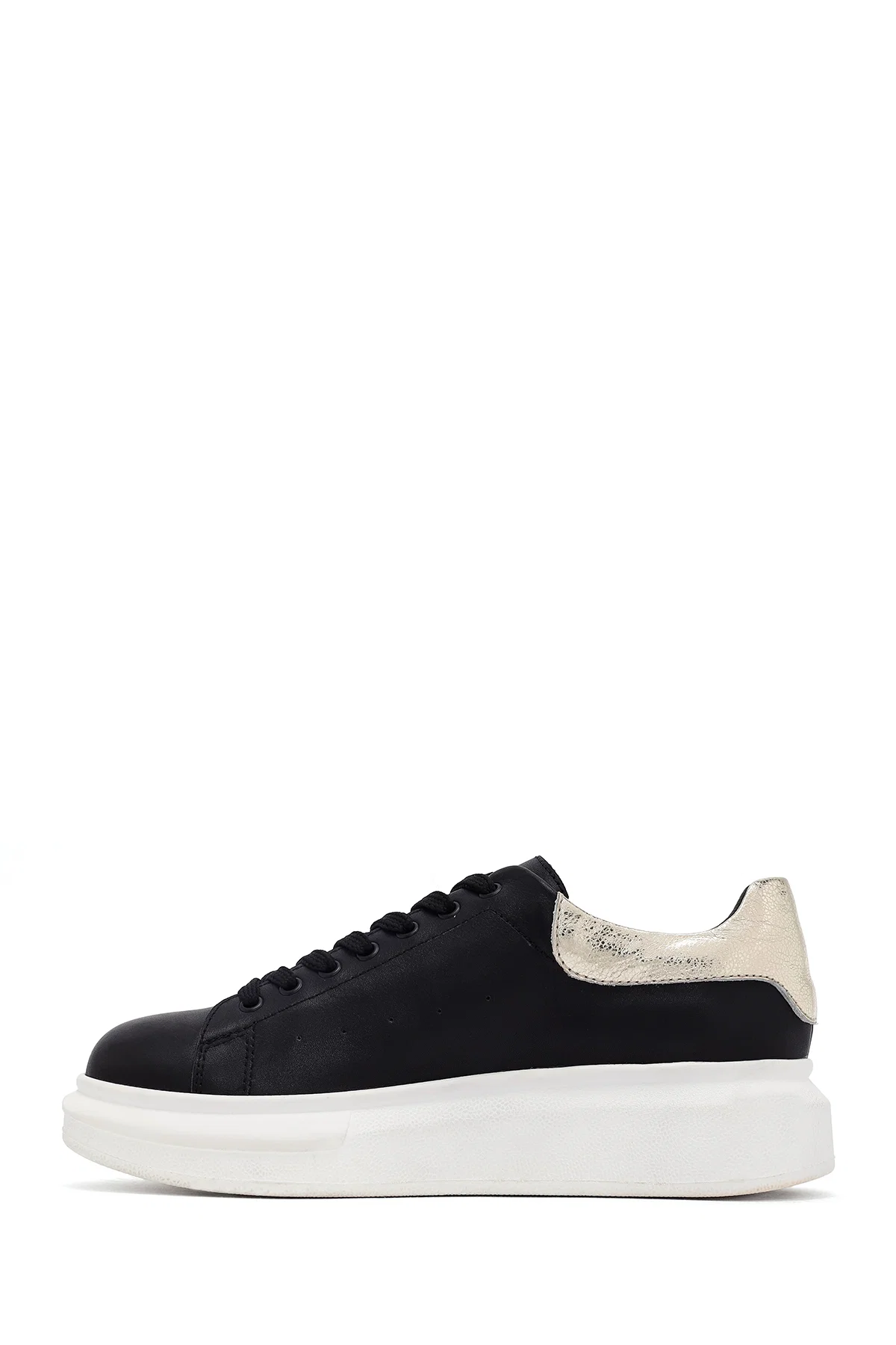 Kadın Siyah Bağcıklı Kalın Tabanlı Deri Sneaker - Image 2
