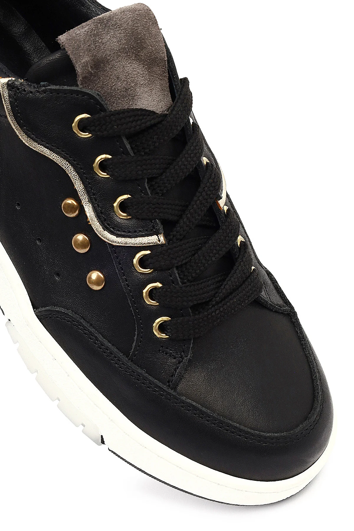 Kadın Siyah Bağcıklı Kalın Tabanlı Deri Sneaker - Image 9