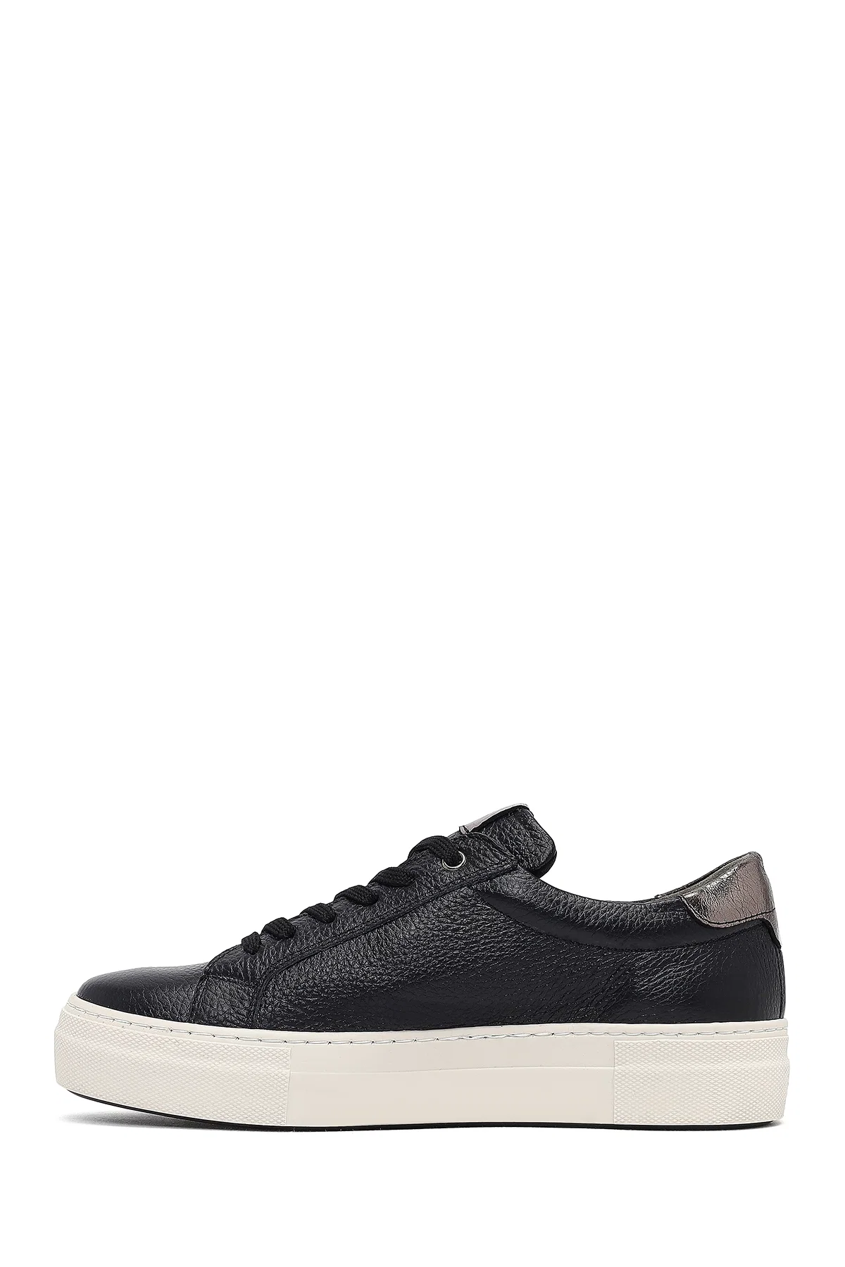 Kadın Siyah Bağcıklı Kalın Tabanlı Deri Sneaker - Image 2