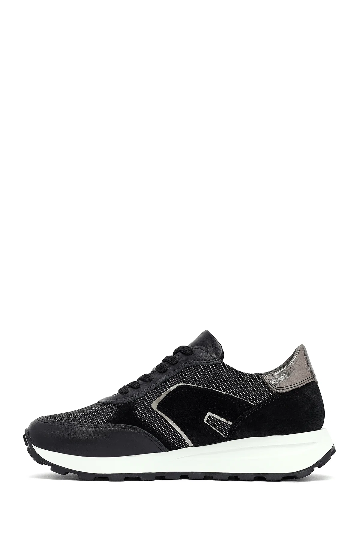 Kadın Siyah Bağcıklı Kalın Tabanlı Deri Sneaker - Image 2