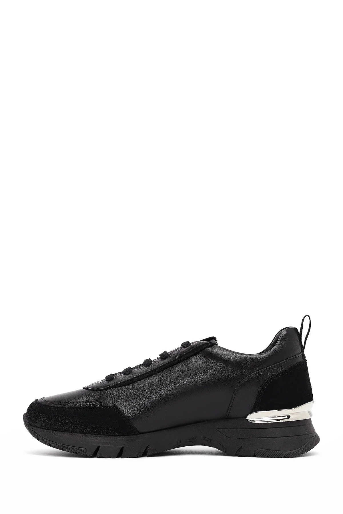 Kadın Siyah Bağcıklı Kalın Tabanlı Deri Sneaker - Image 2