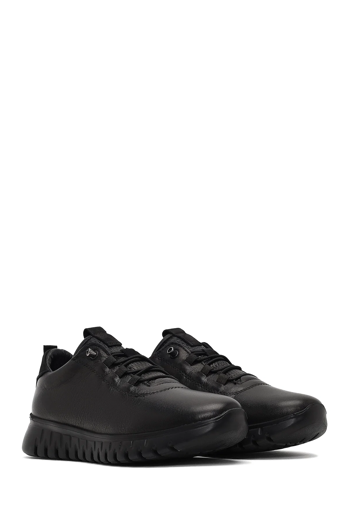 Kadın Siyah Bağcıklı Kalın Tabanlı Deri Sneaker - Image 3
